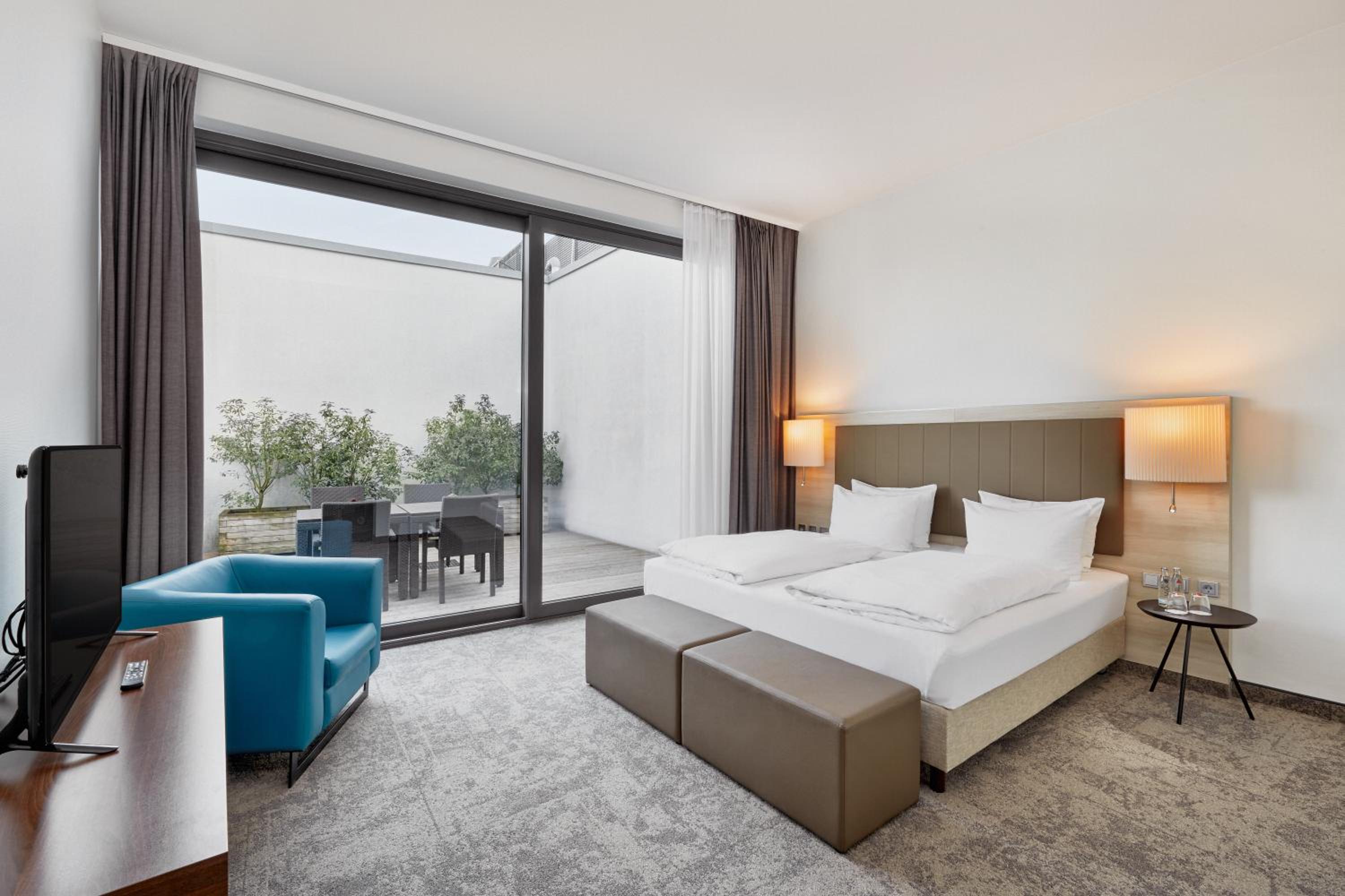 Suite - Photo 2