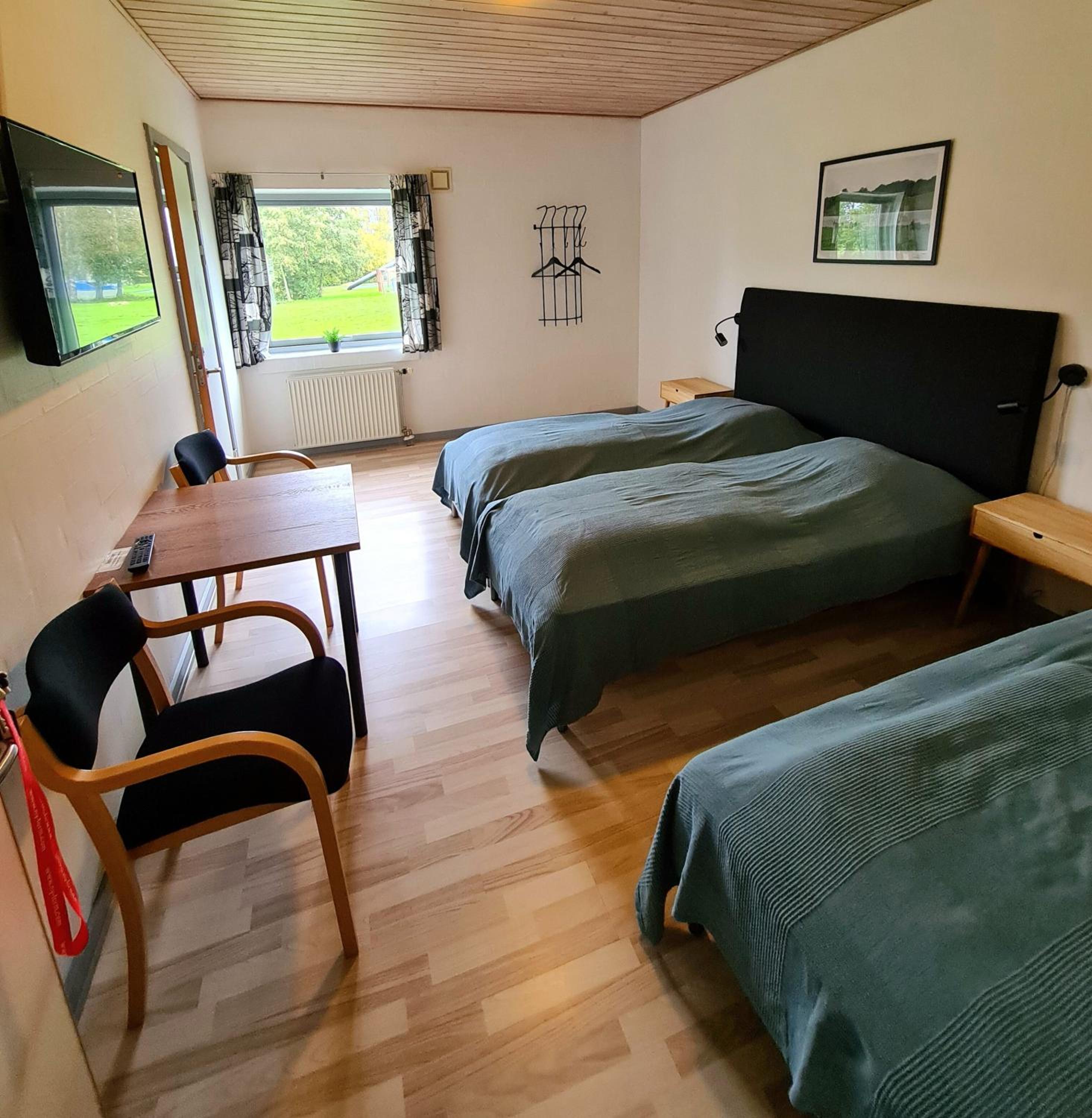 Double Room - Photo 9