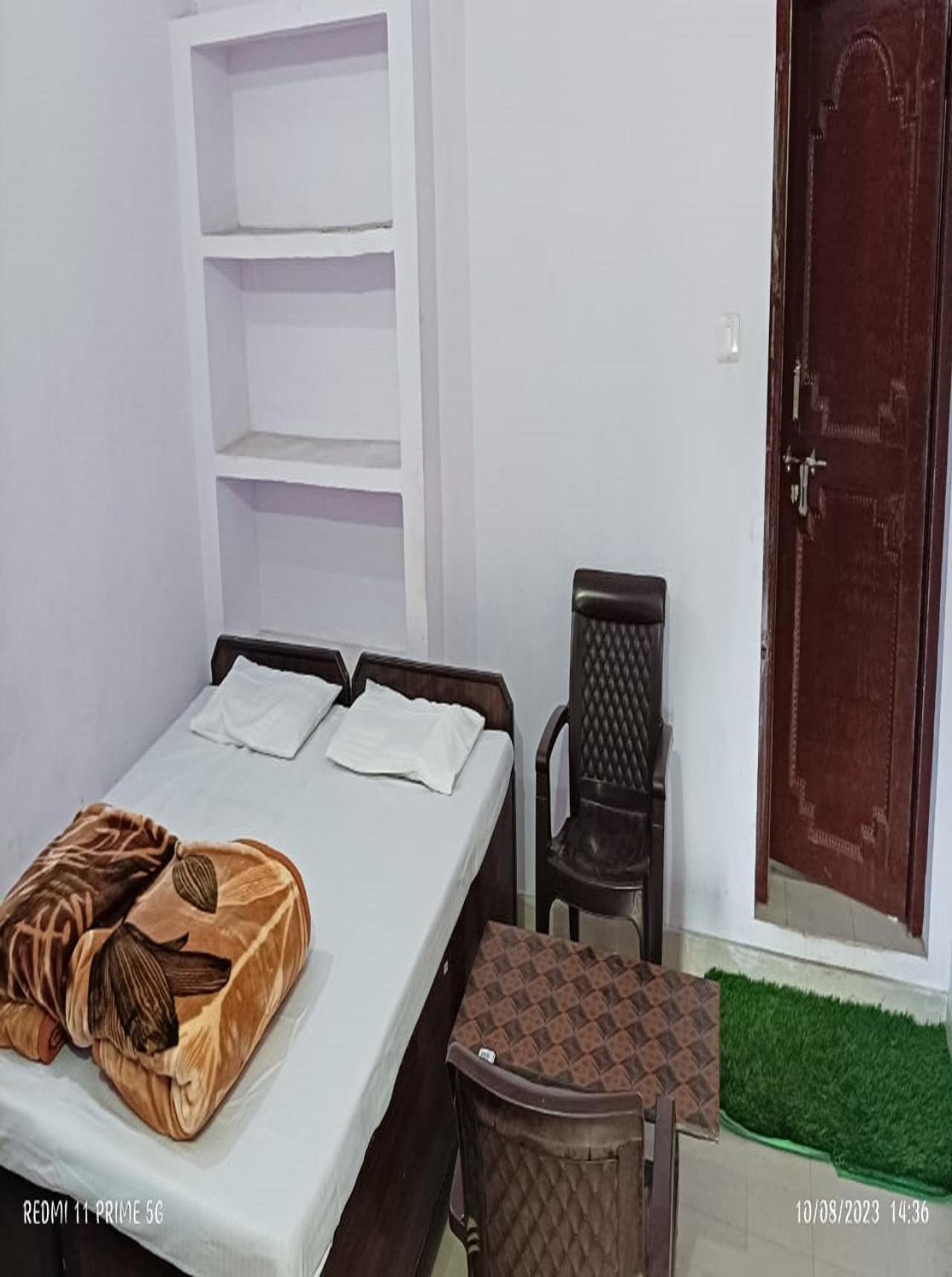 Double Room - Photo 3
