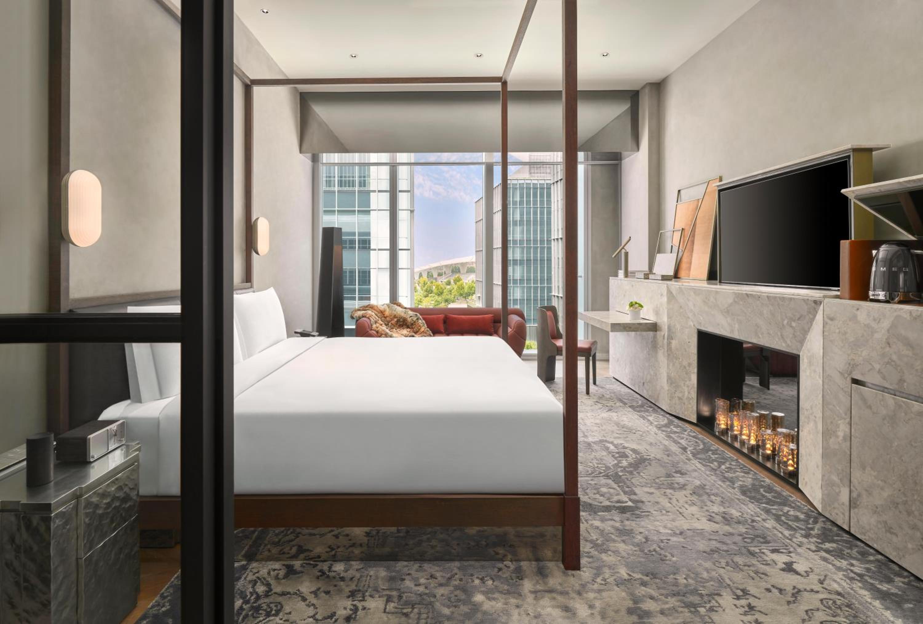 Essential King Room
