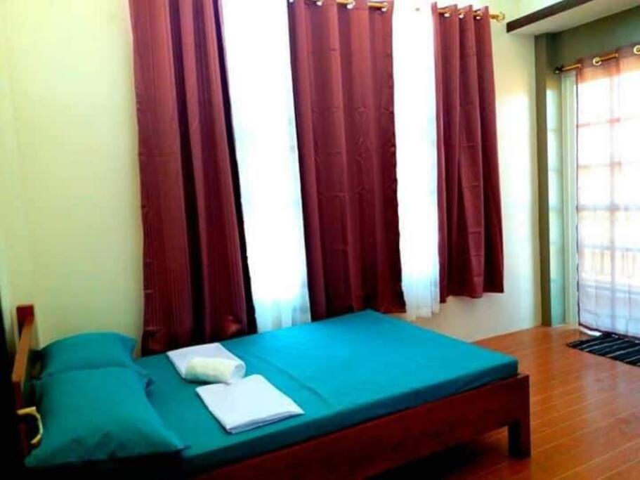 Four-Bedroom House photo 3