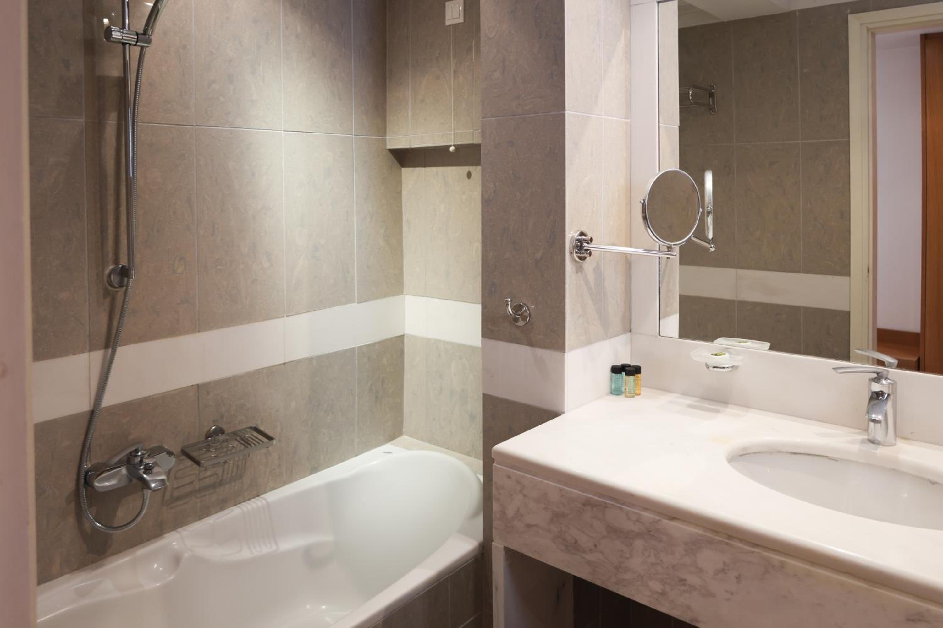 Standard Double Or Twin Room photo 3