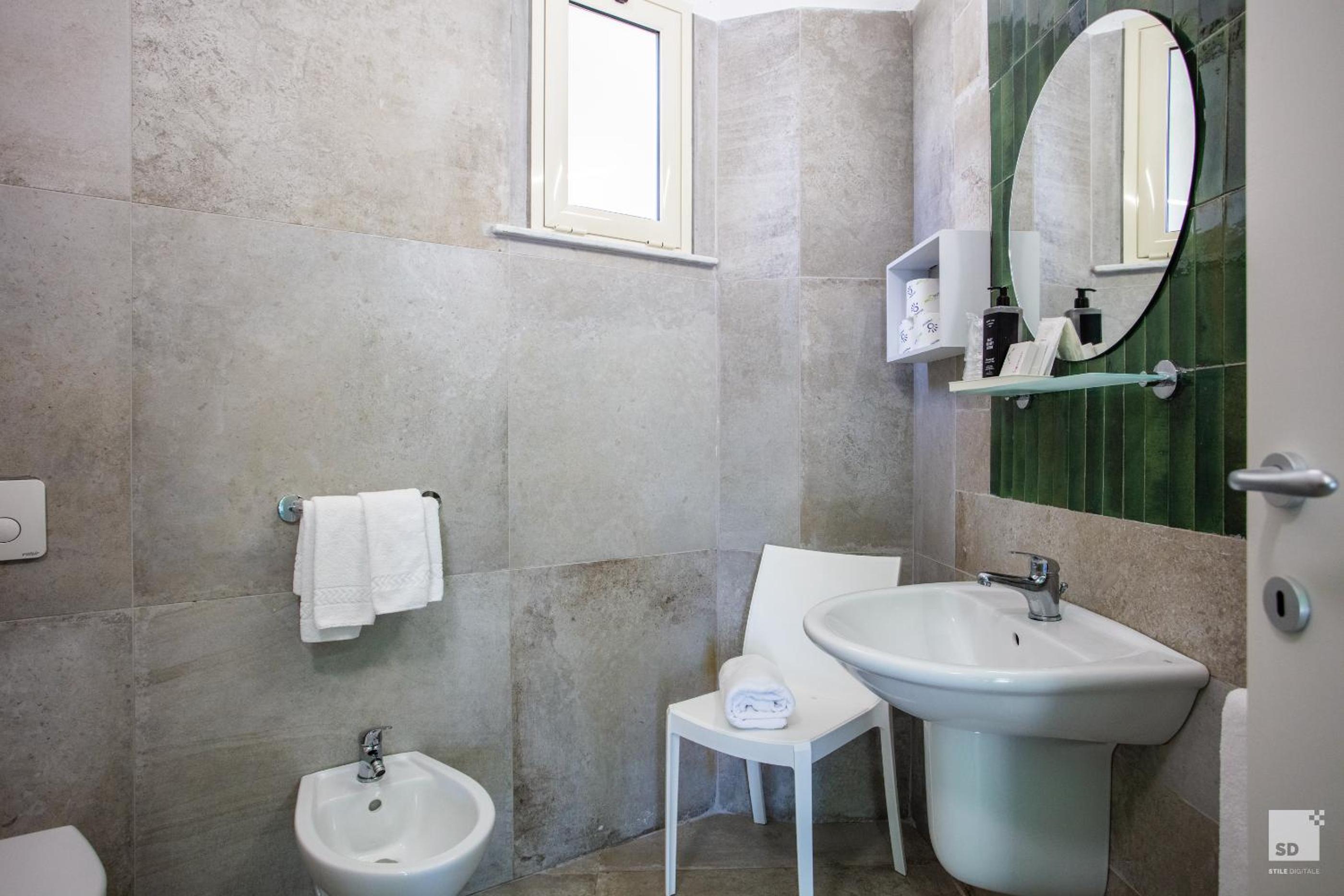 Classic Quadruple Room - Photo 4