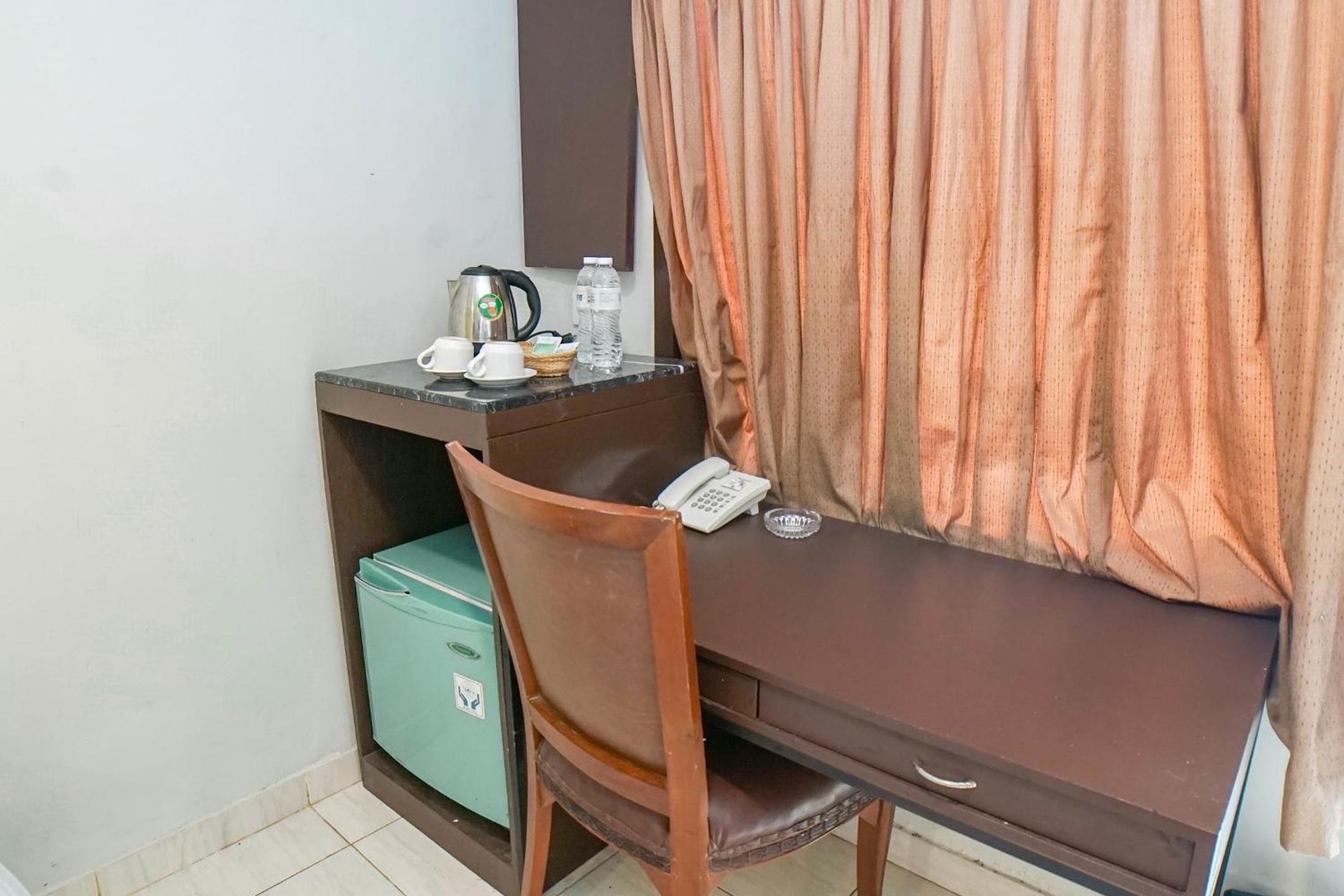 Deluxe Twin Room - Photo 7