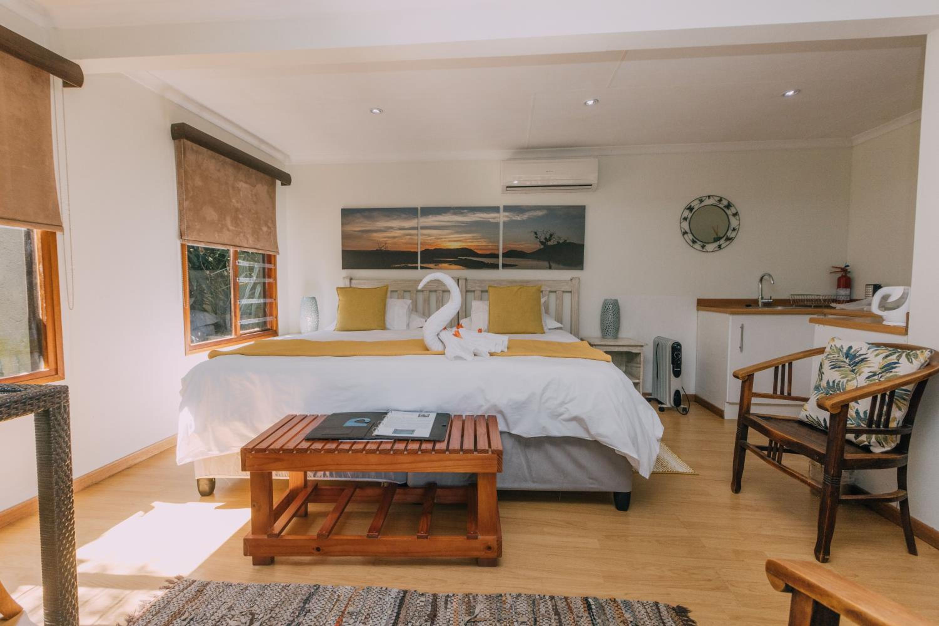 Twin/Double Room photo 2