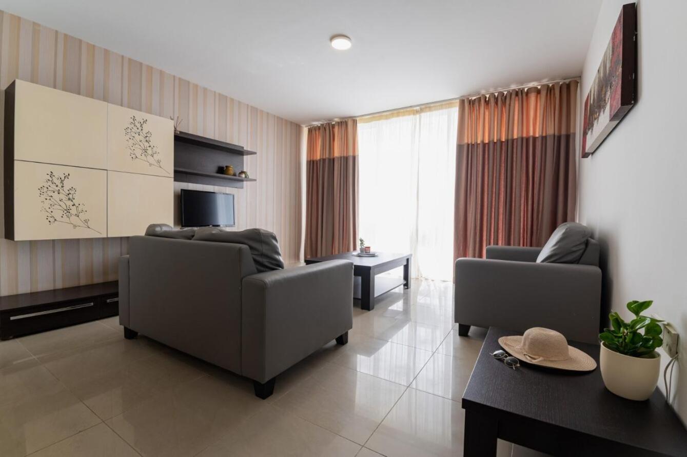 Two-Bedroom Apartment with Sea View photo 1