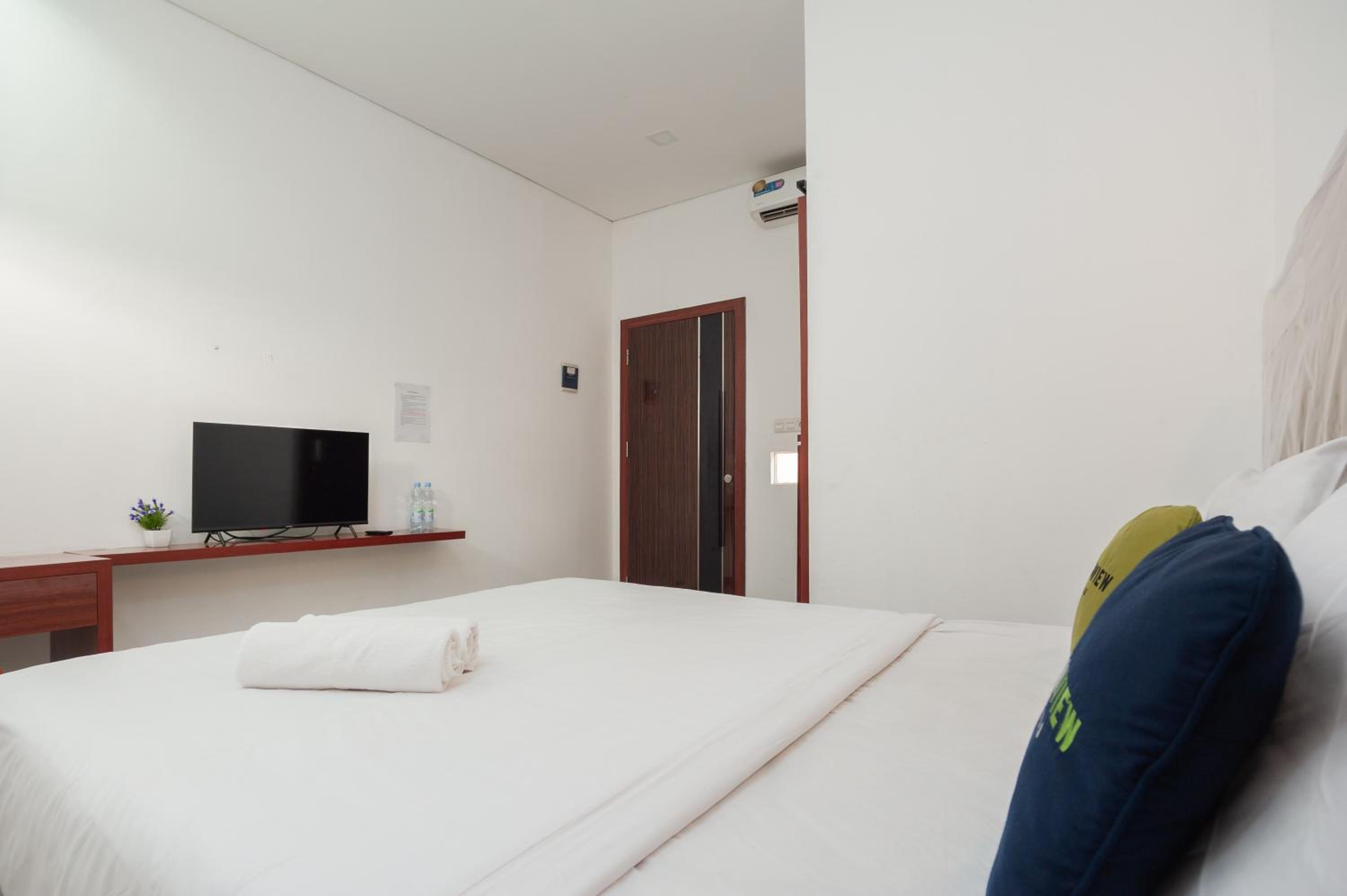 Economy Twin Room photo 3