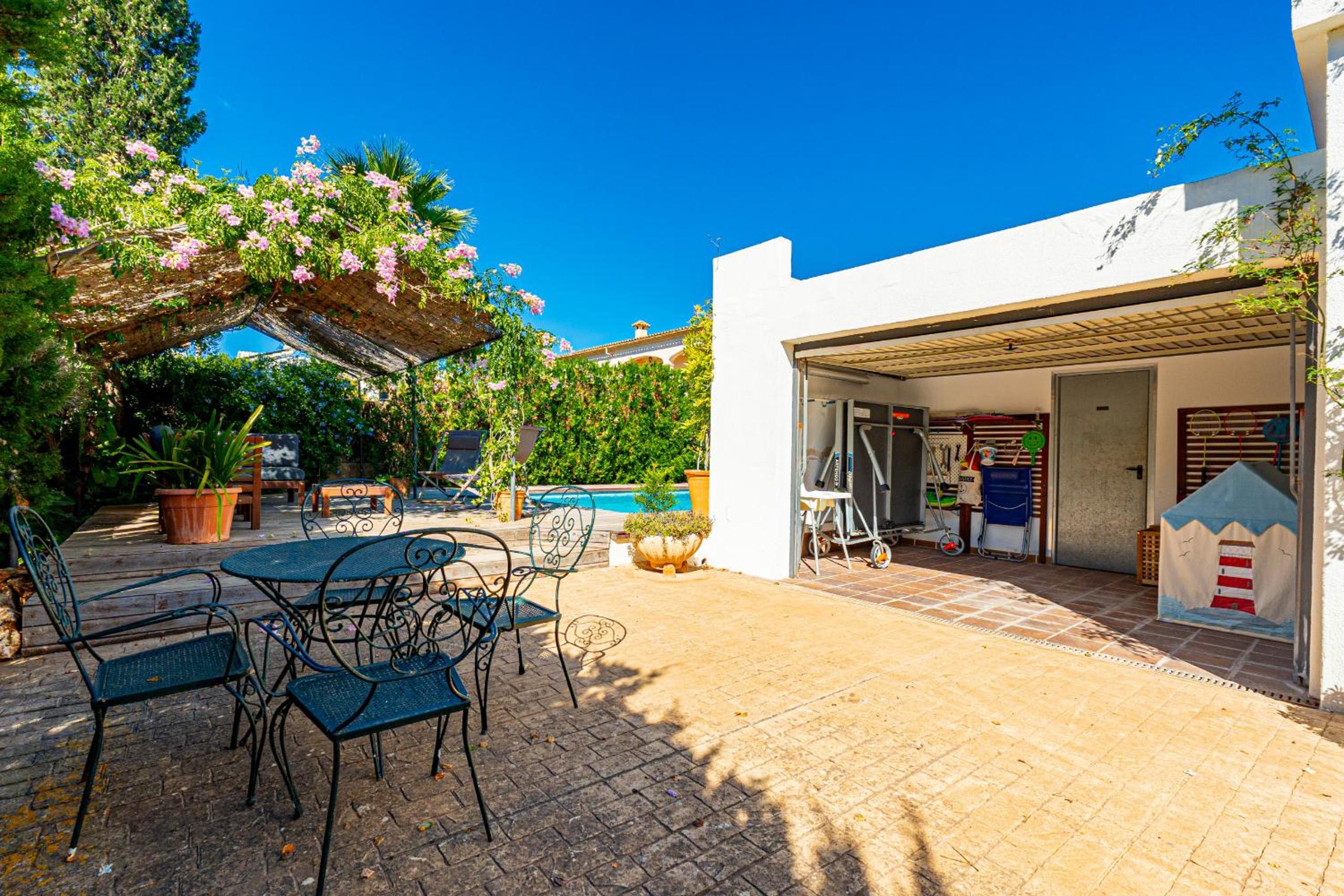Villa with Private Pool photo 2