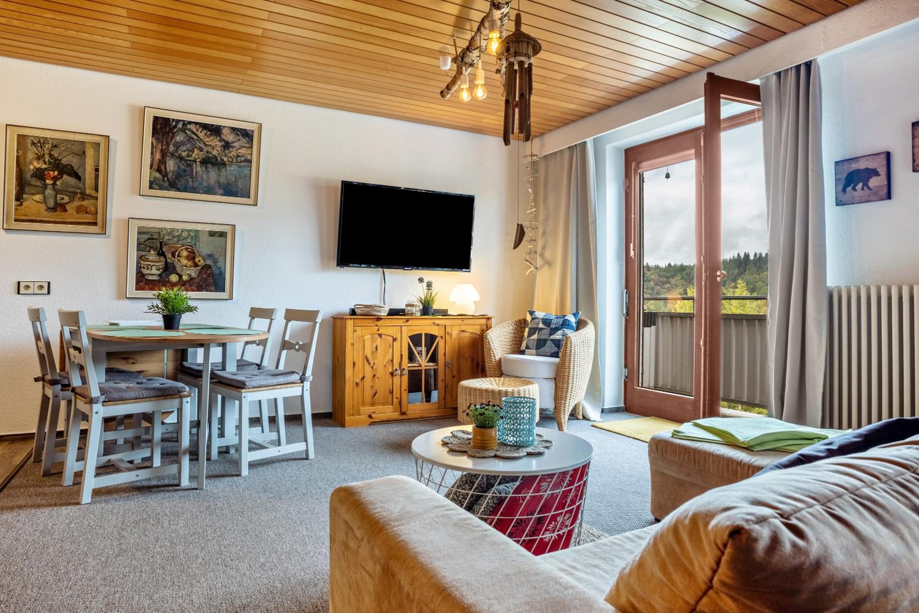 Superior One-Bedroom Apartment with Balcony photo 1