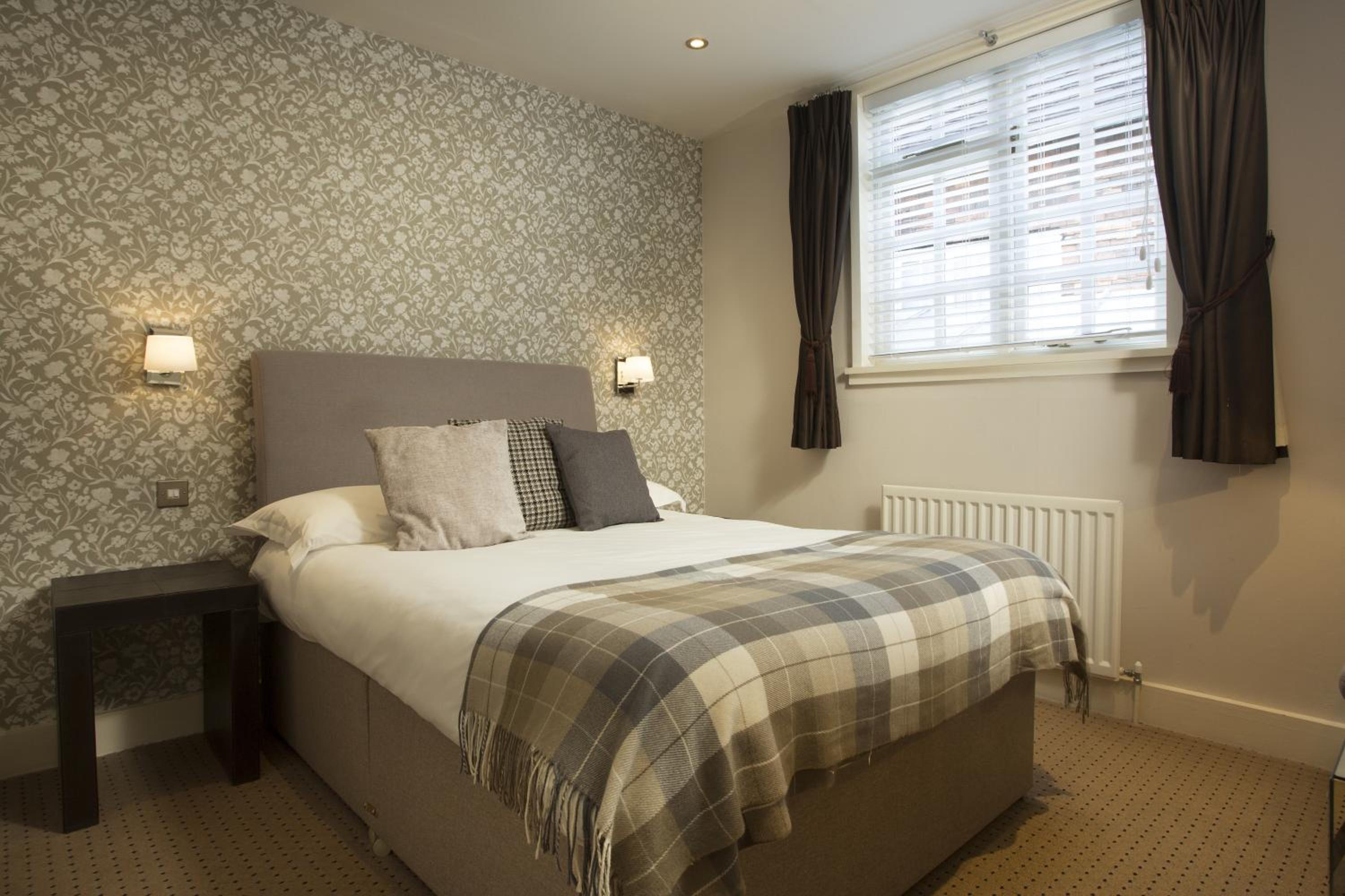 Standard Double Room photo 3