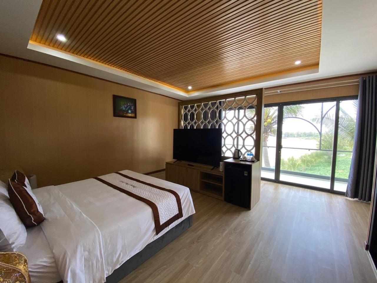 King Suite with Sea View