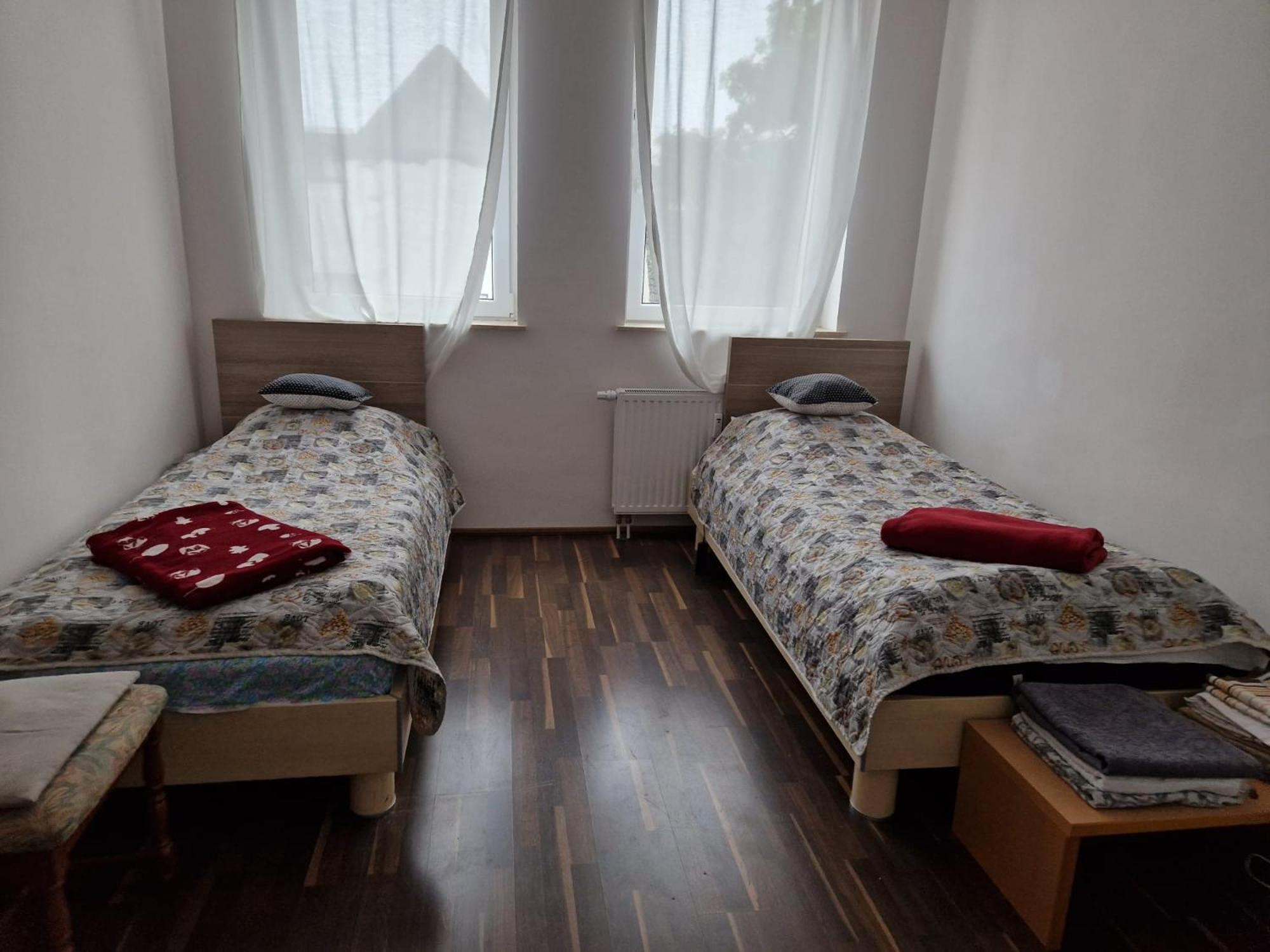 Basic Triple Room photo 2