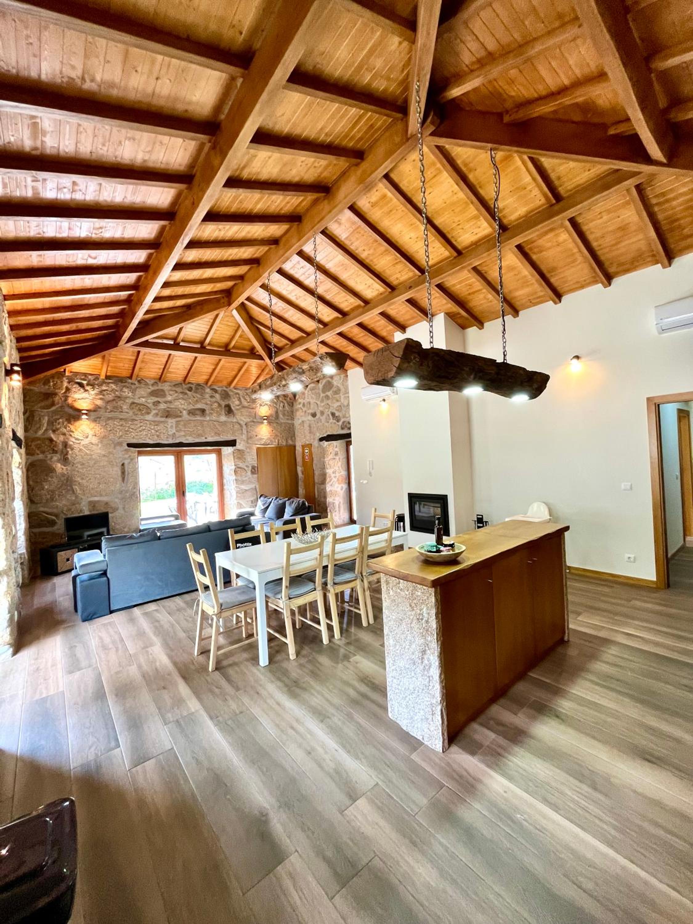 Villa photo 1