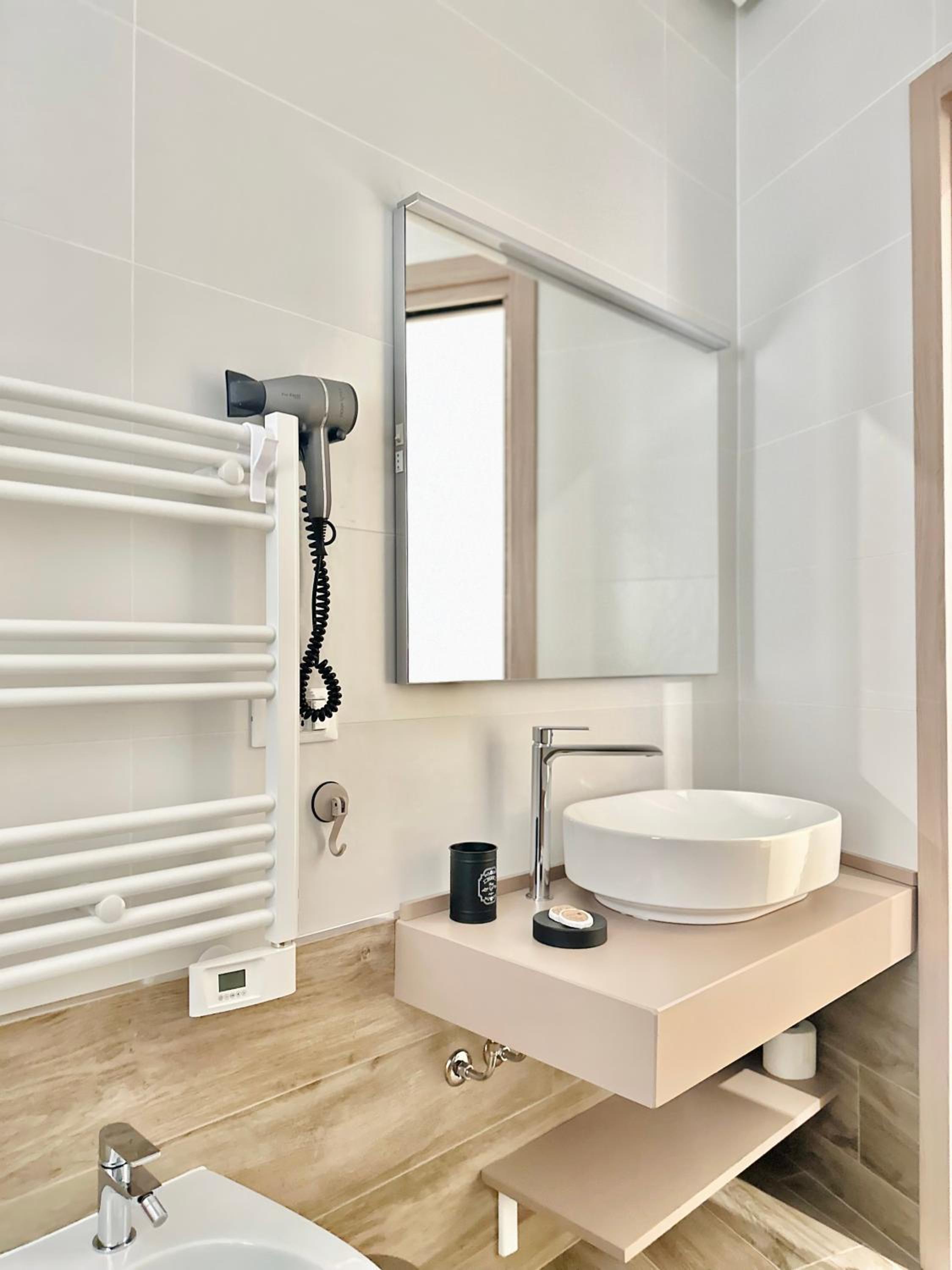 Double or Twin Room with Balcony photo 3