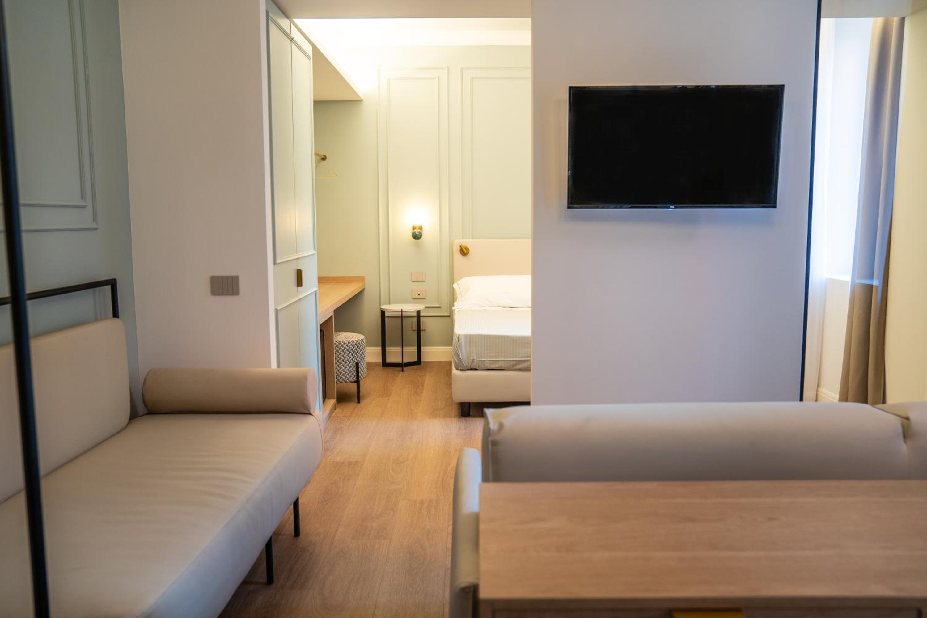Suite with Garden View - Photo 1