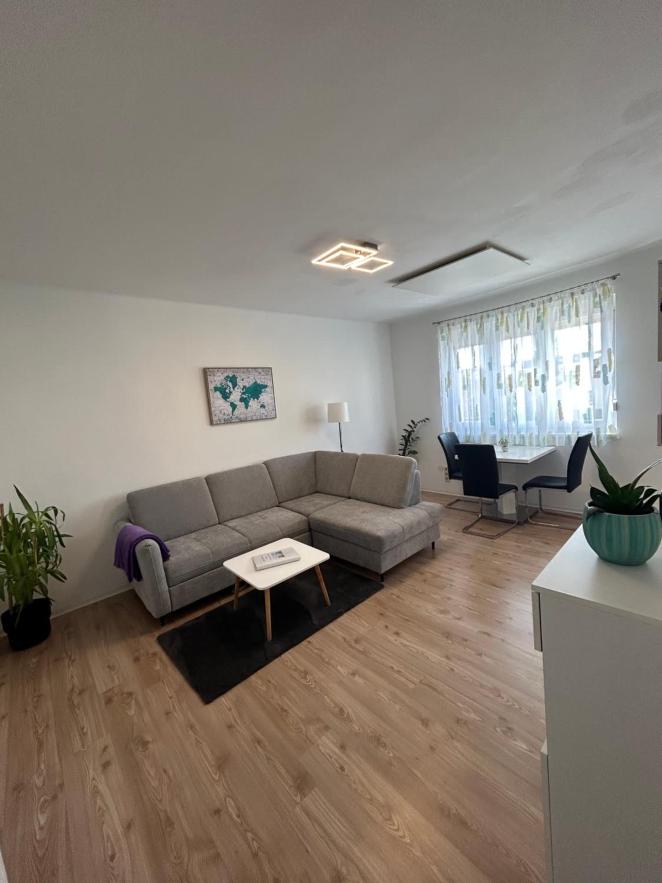 One-Bedroom Apartment photo 1