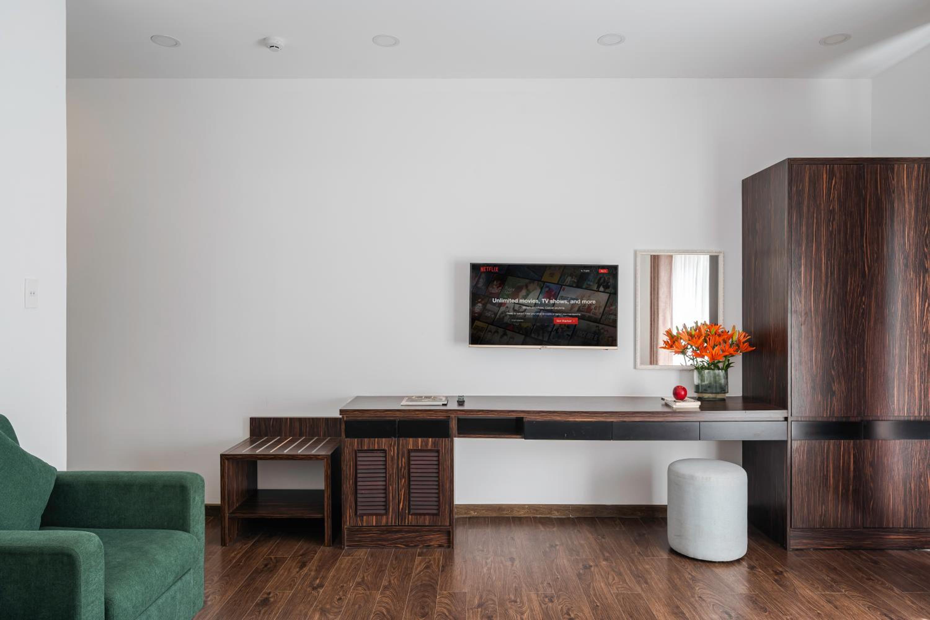 Two-Bedroom Apartment - Photo 10