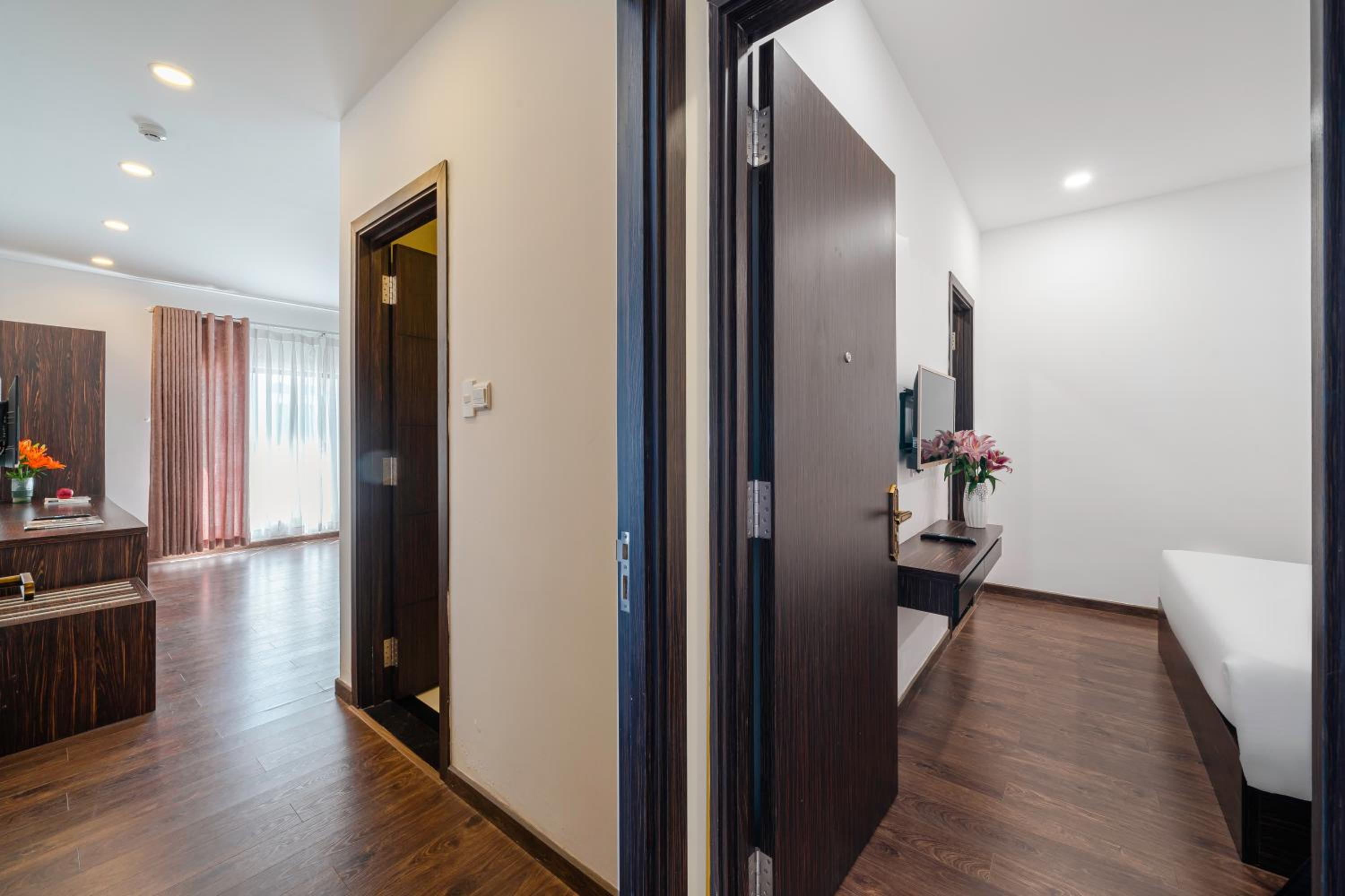 Two-Bedroom Apartment - Photo 13