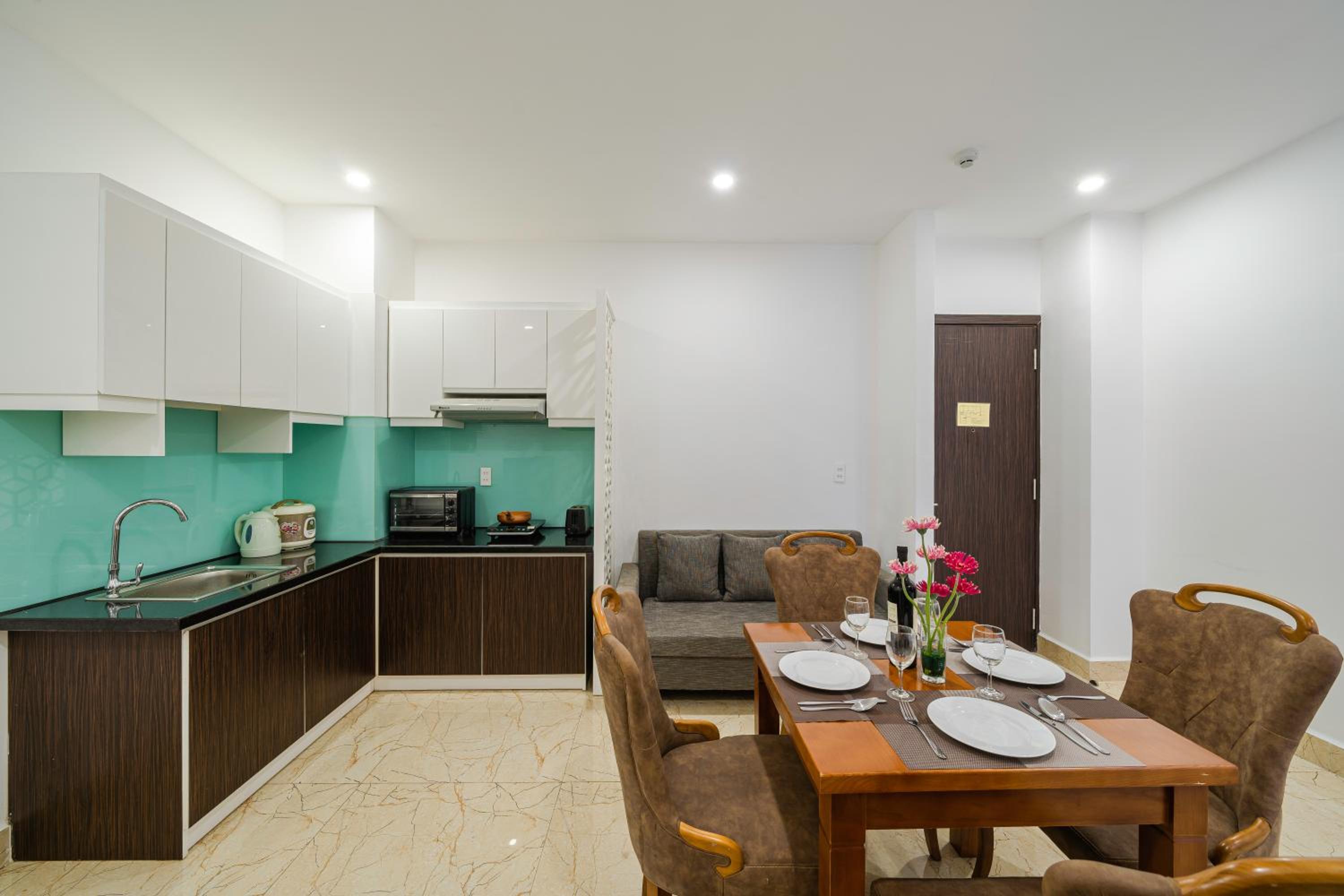 Two-Bedroom Apartment - Photo 9