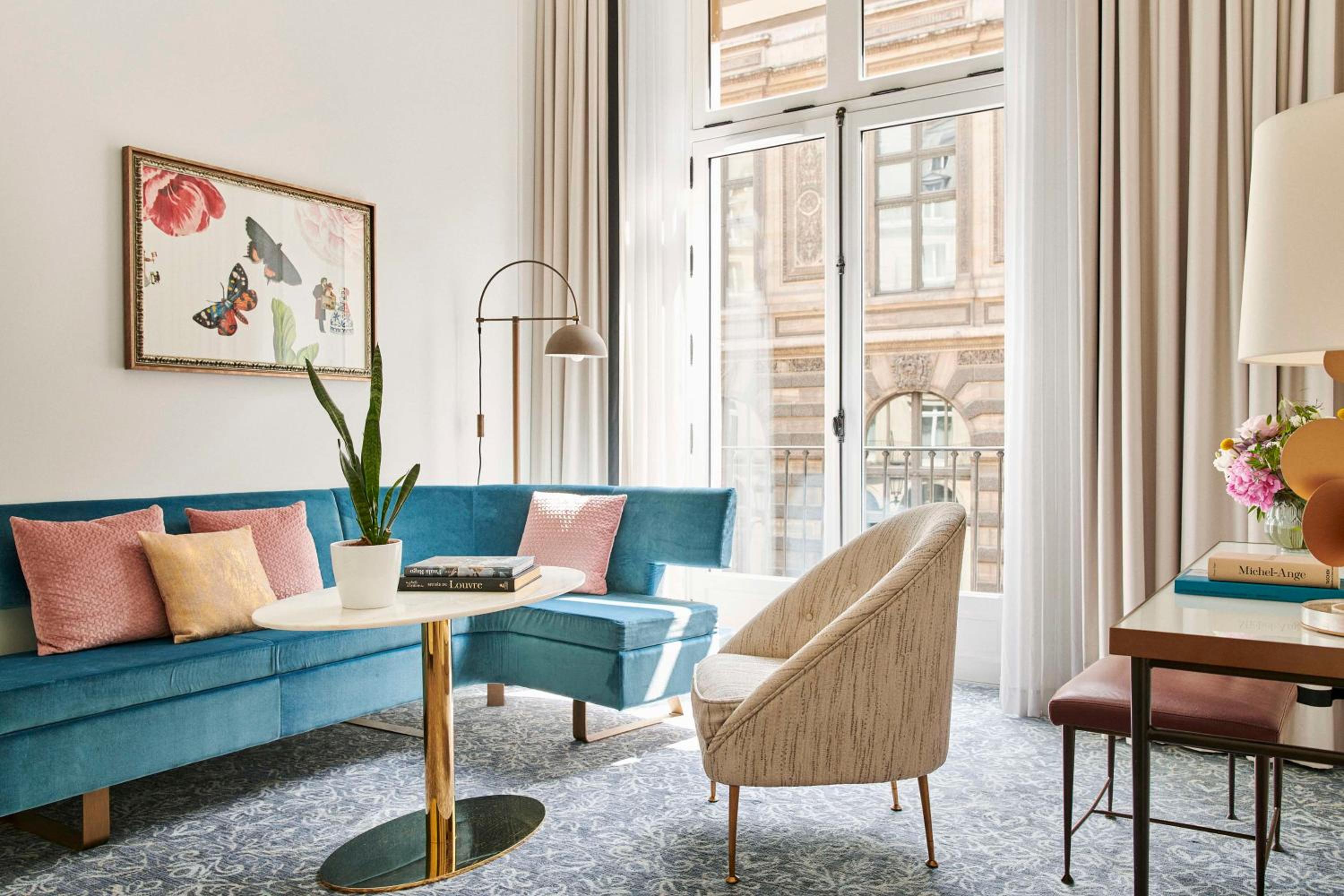 Empire Suite - Photo 4