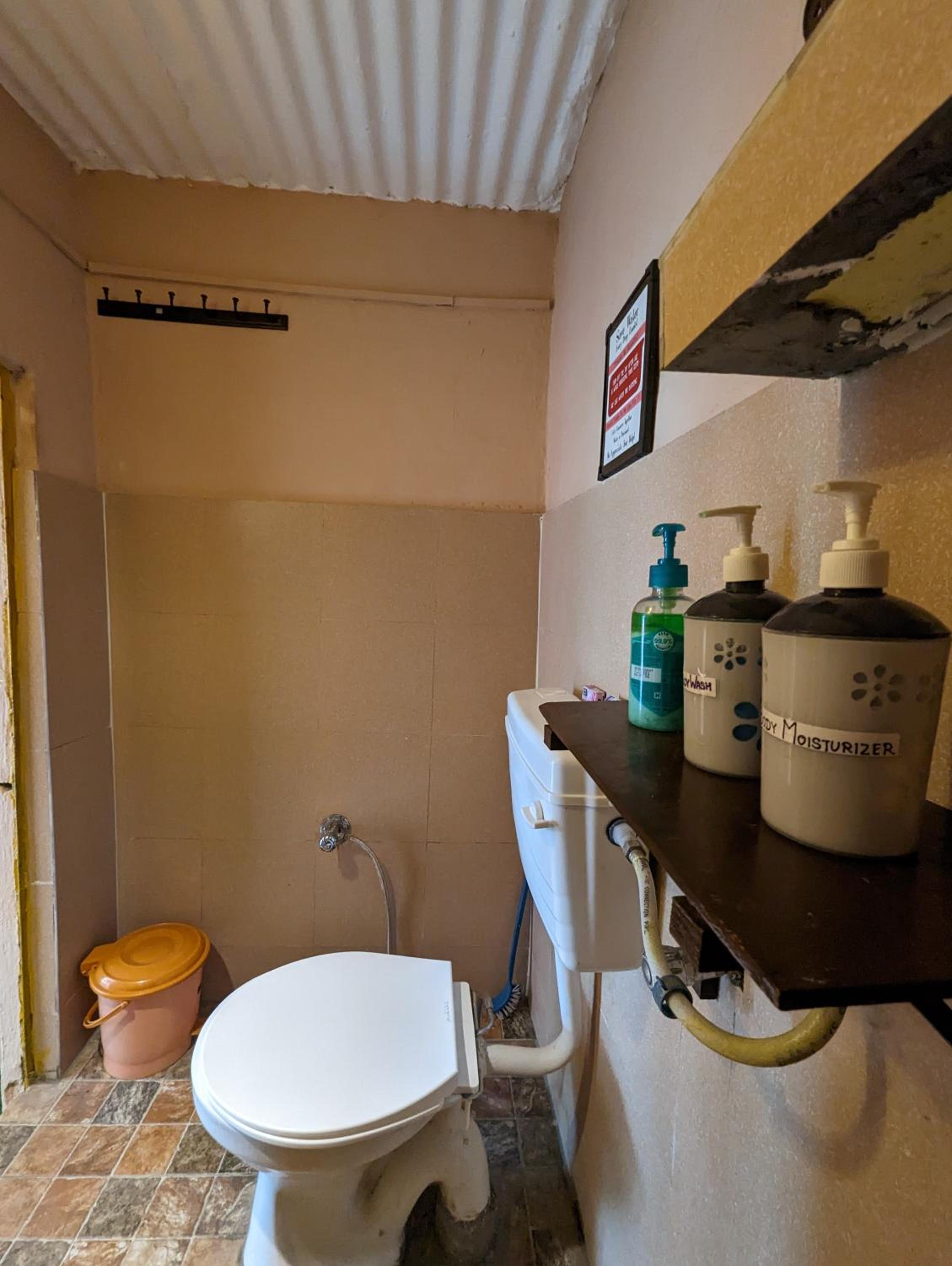 Standard Triple Room - Photo 6