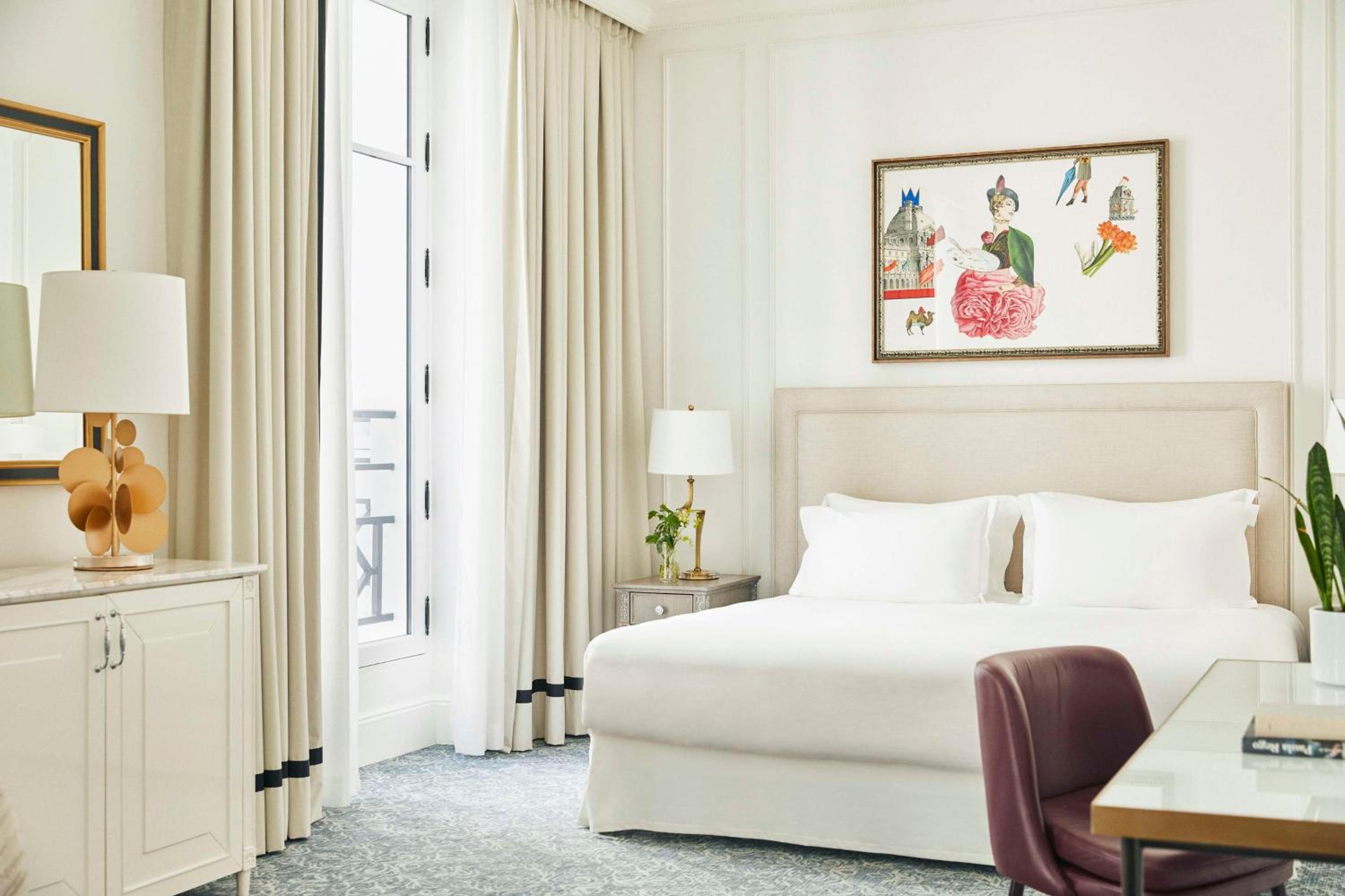 Empire Suite - Photo 1