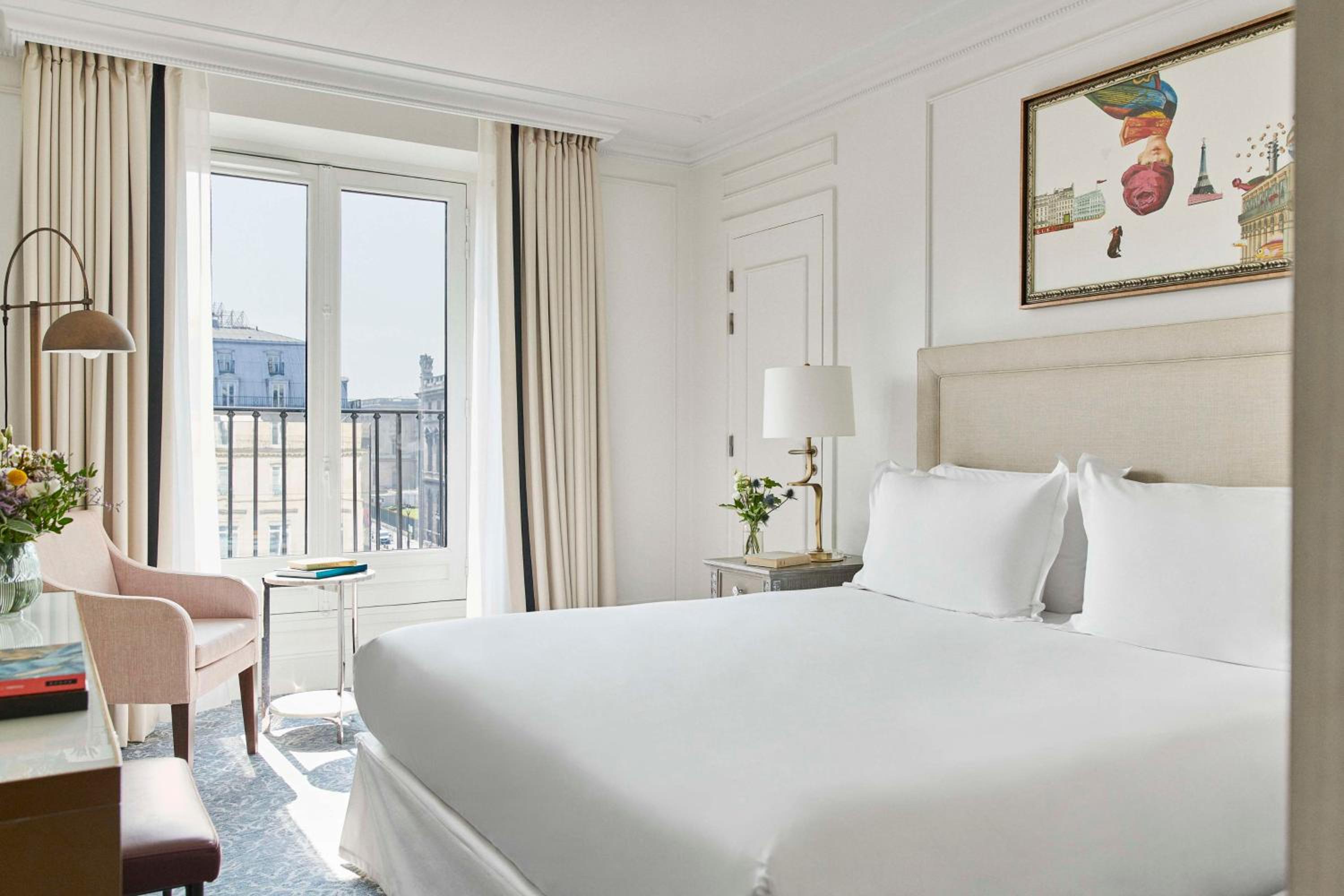 Deluxe King Room with View