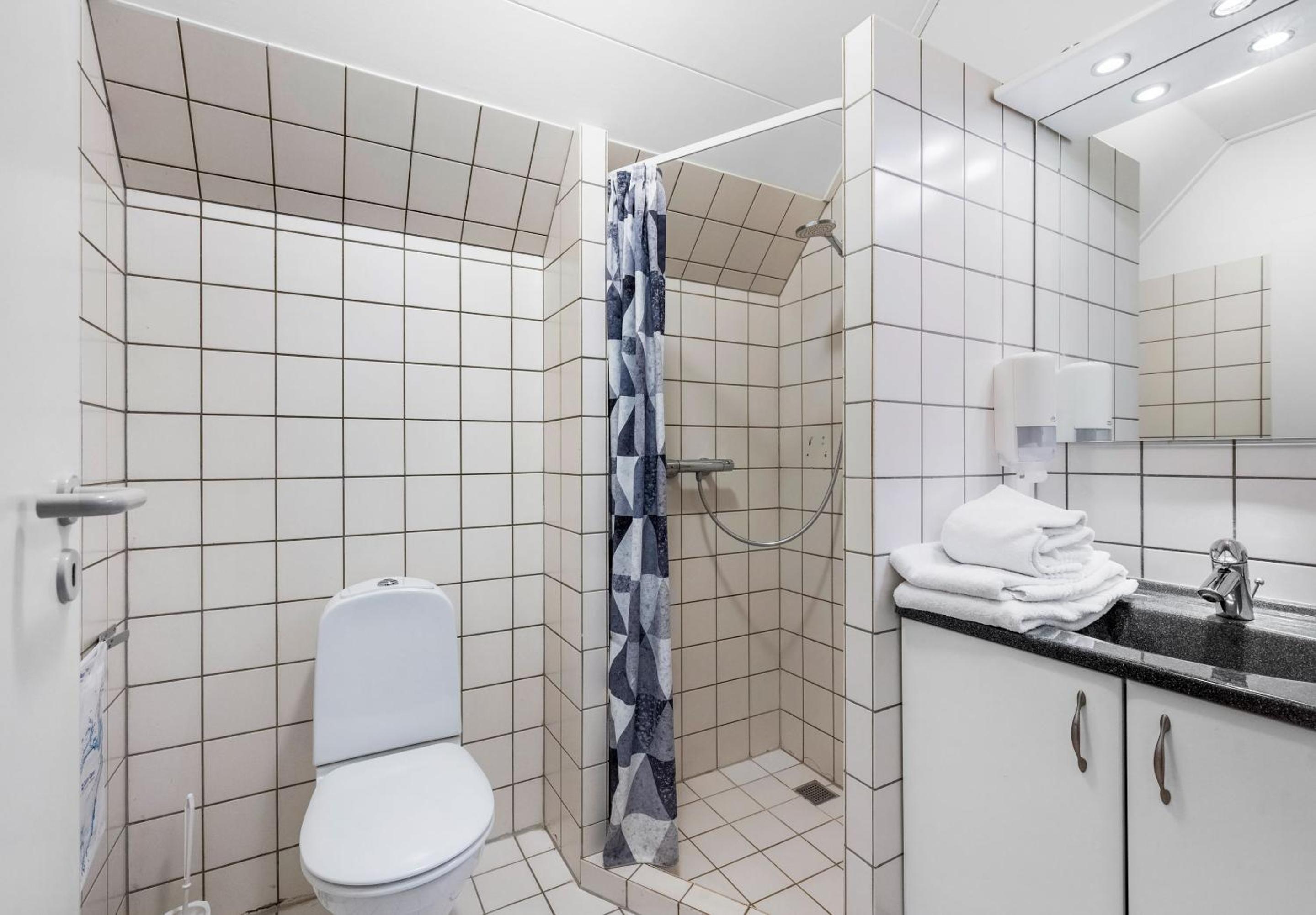 Quadruple Room - Photo 2