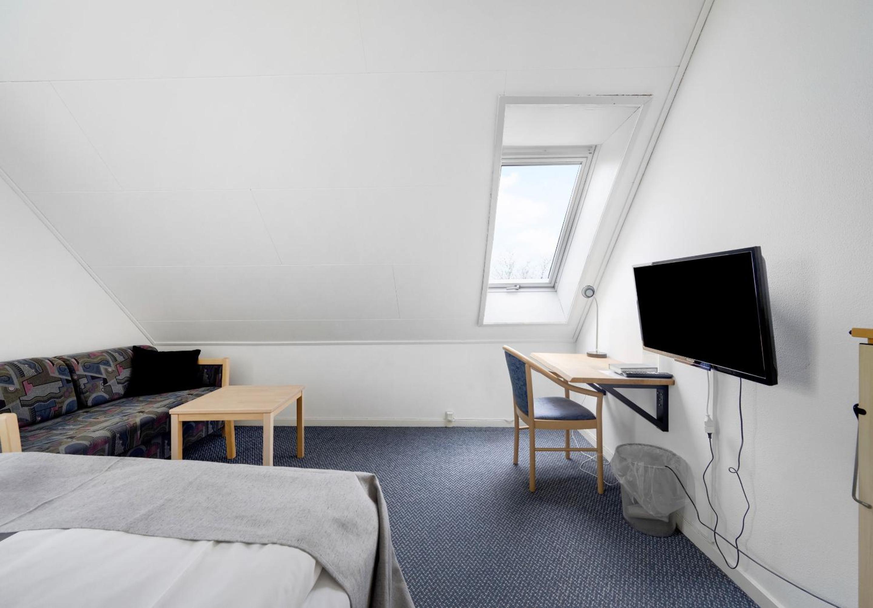 Quadruple Room - Photo 3