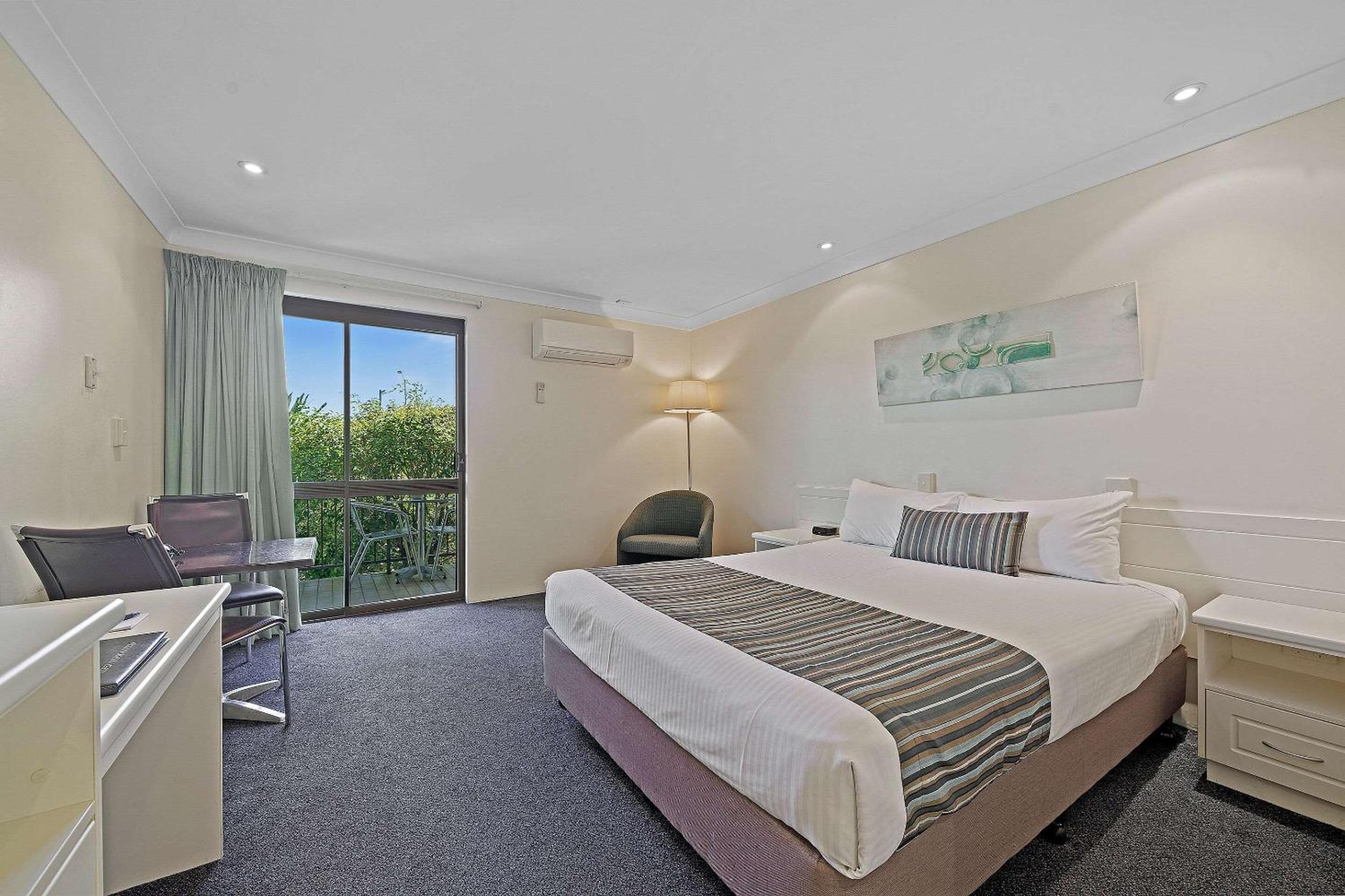 Standard Queen Room with Garden View  - Photo 2