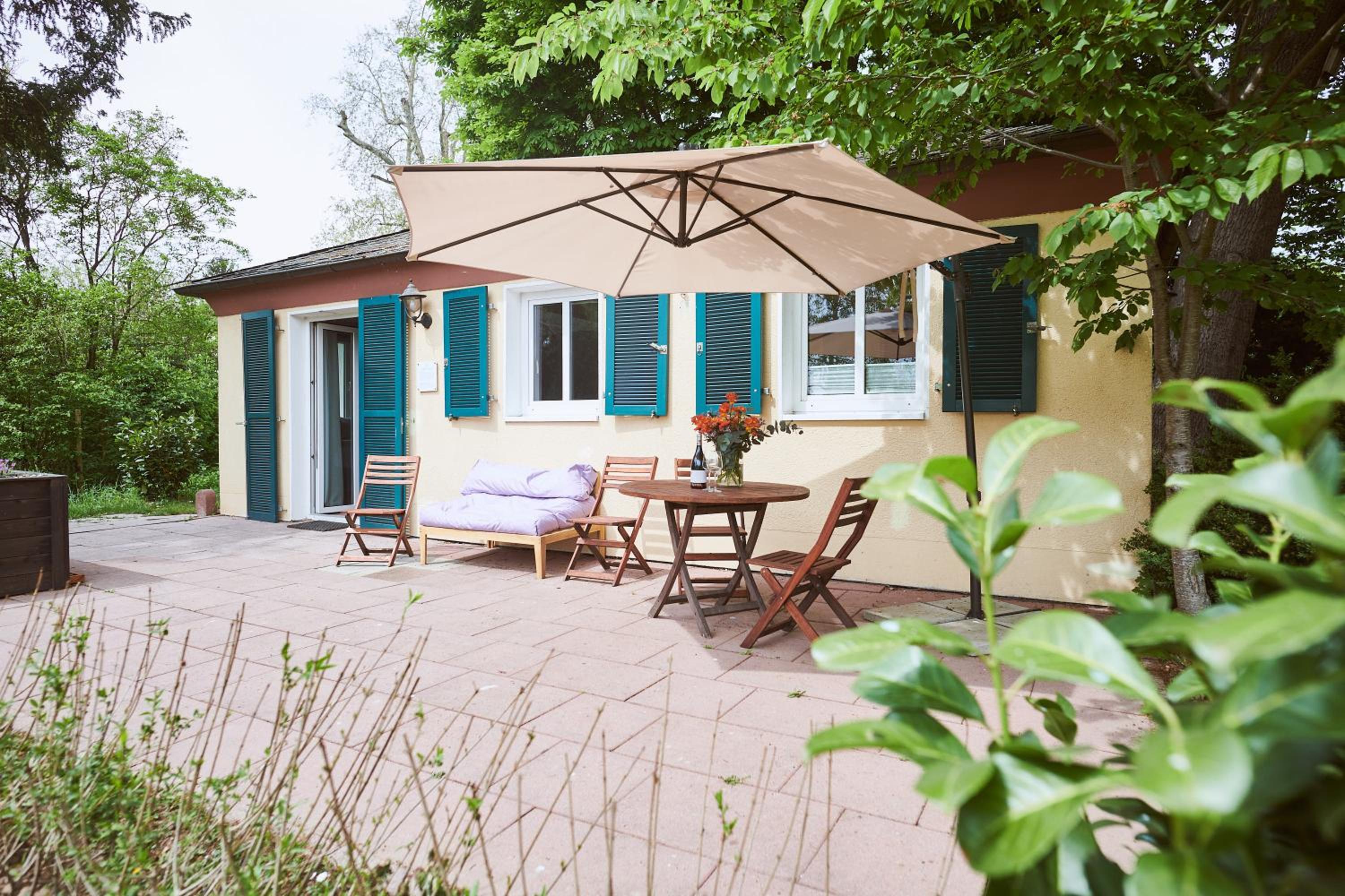 Deluxe Bungalow with Garden View - Photo 4