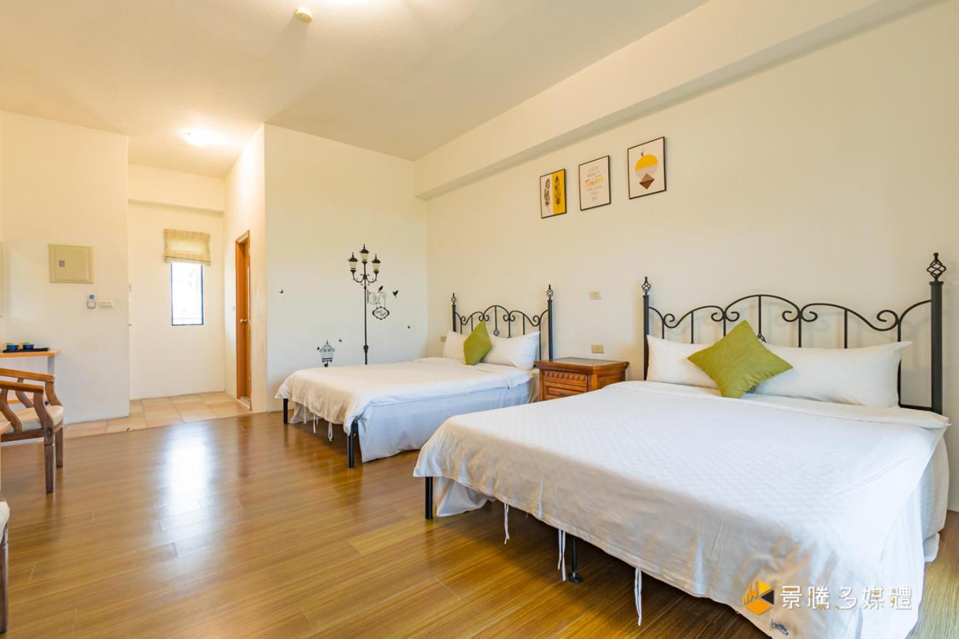 Standard Quadruple Room photo 2