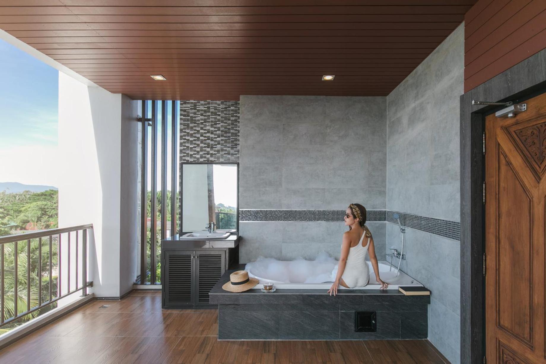 Suite with River View photo 2