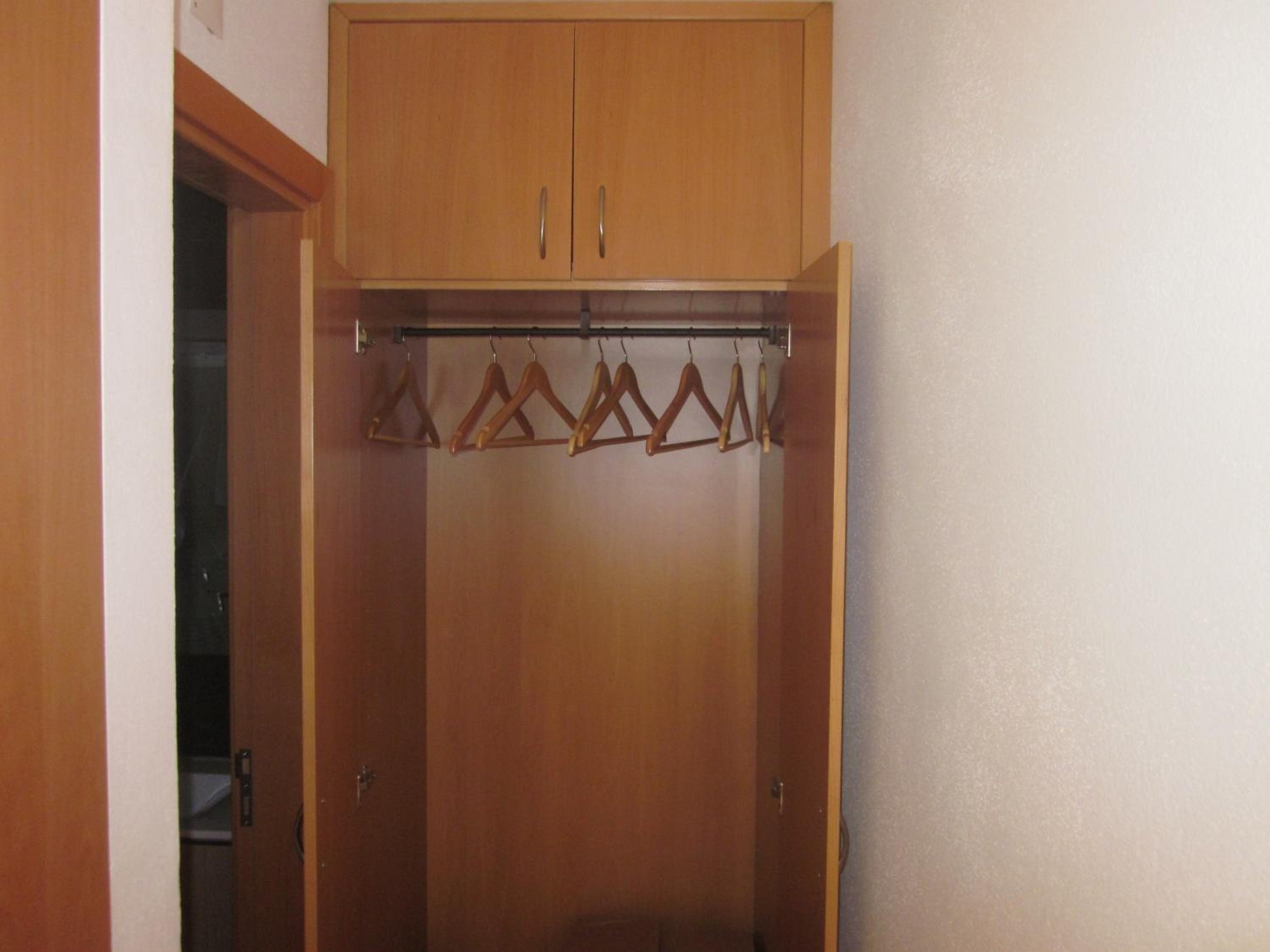One-Bedroom House - Photo 3