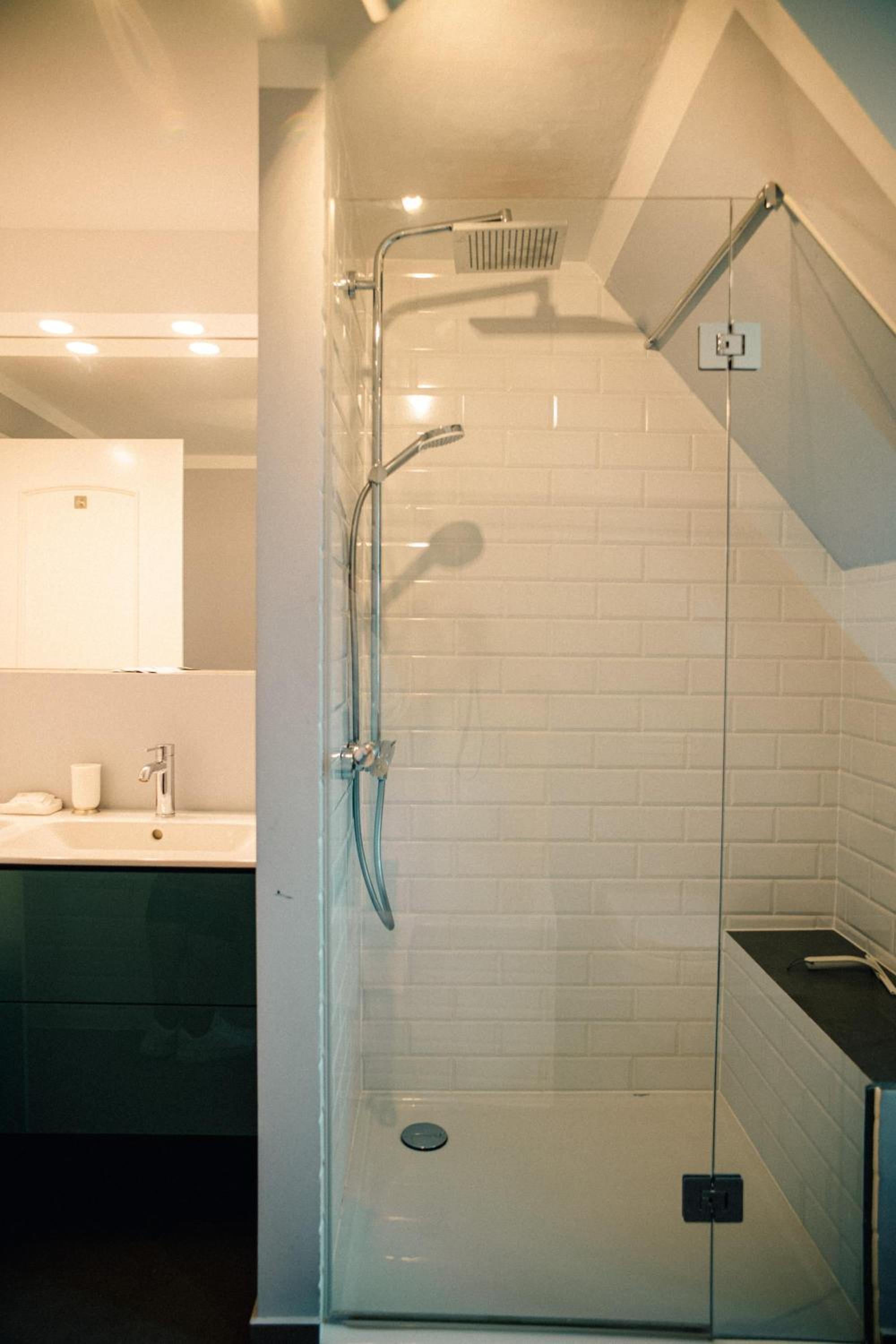 Holiday Home with Bath photo 3