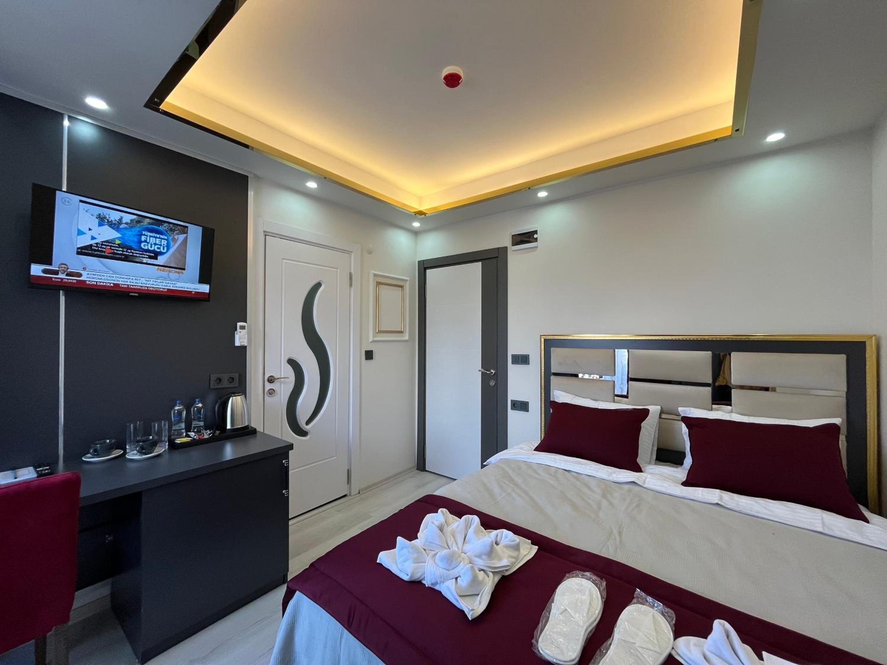 Standard Double Room photo 3