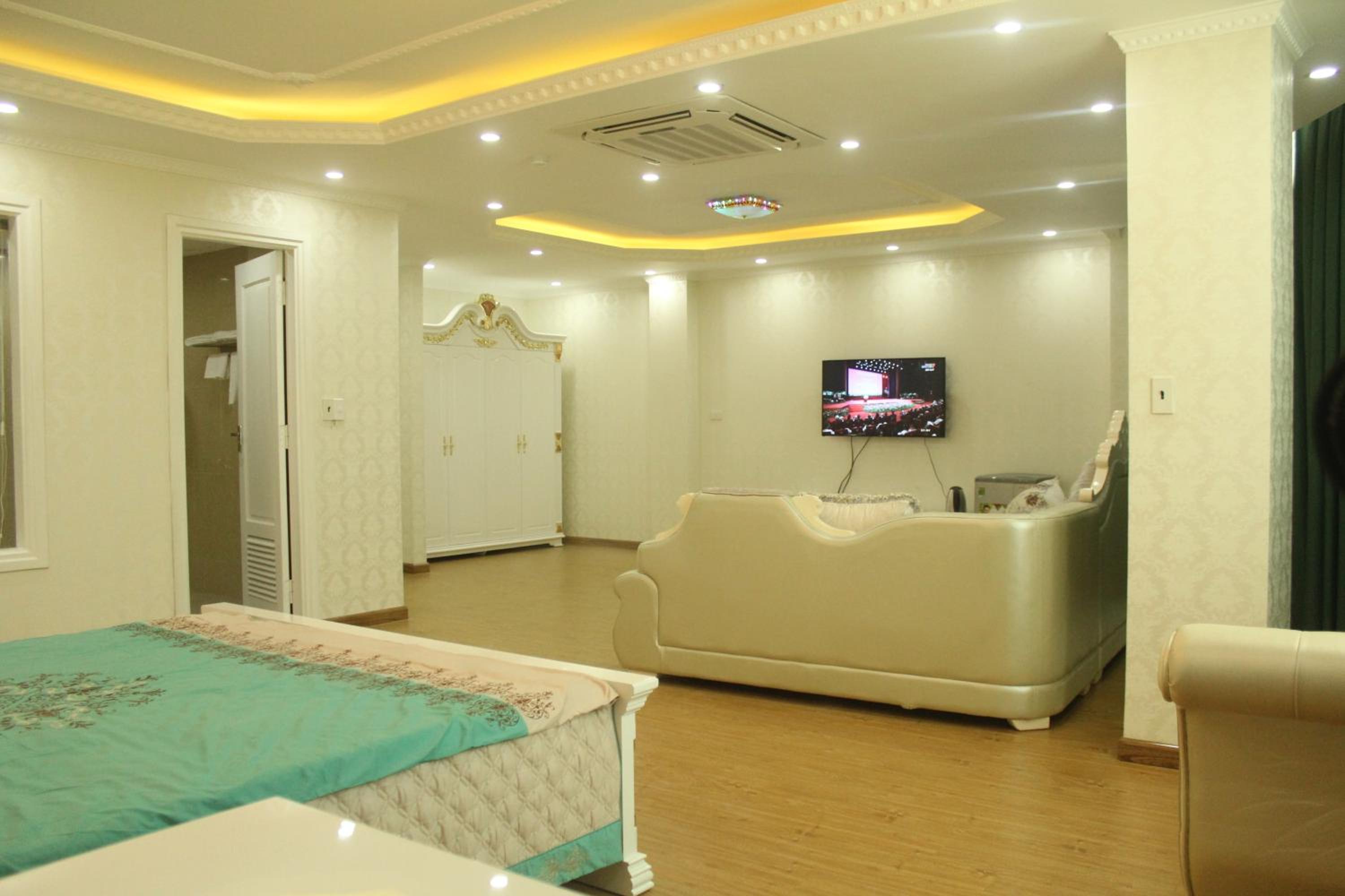 Executive Suite photo 3