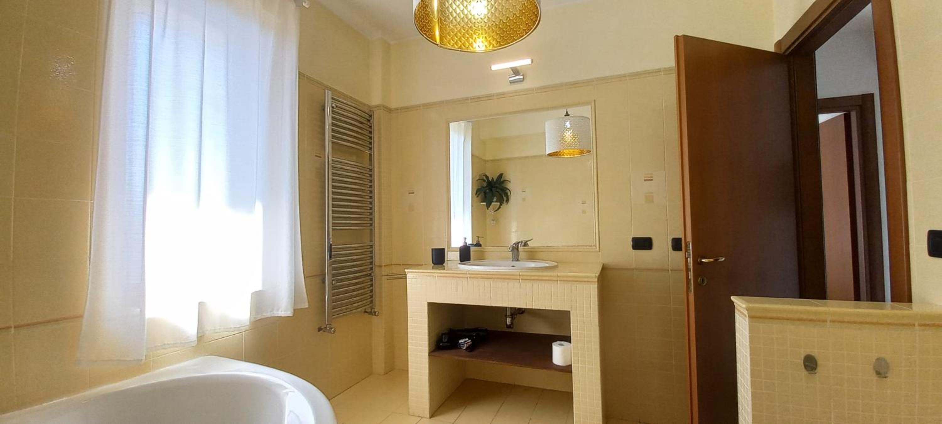 Three-Bedroom Apartment - Photo 30