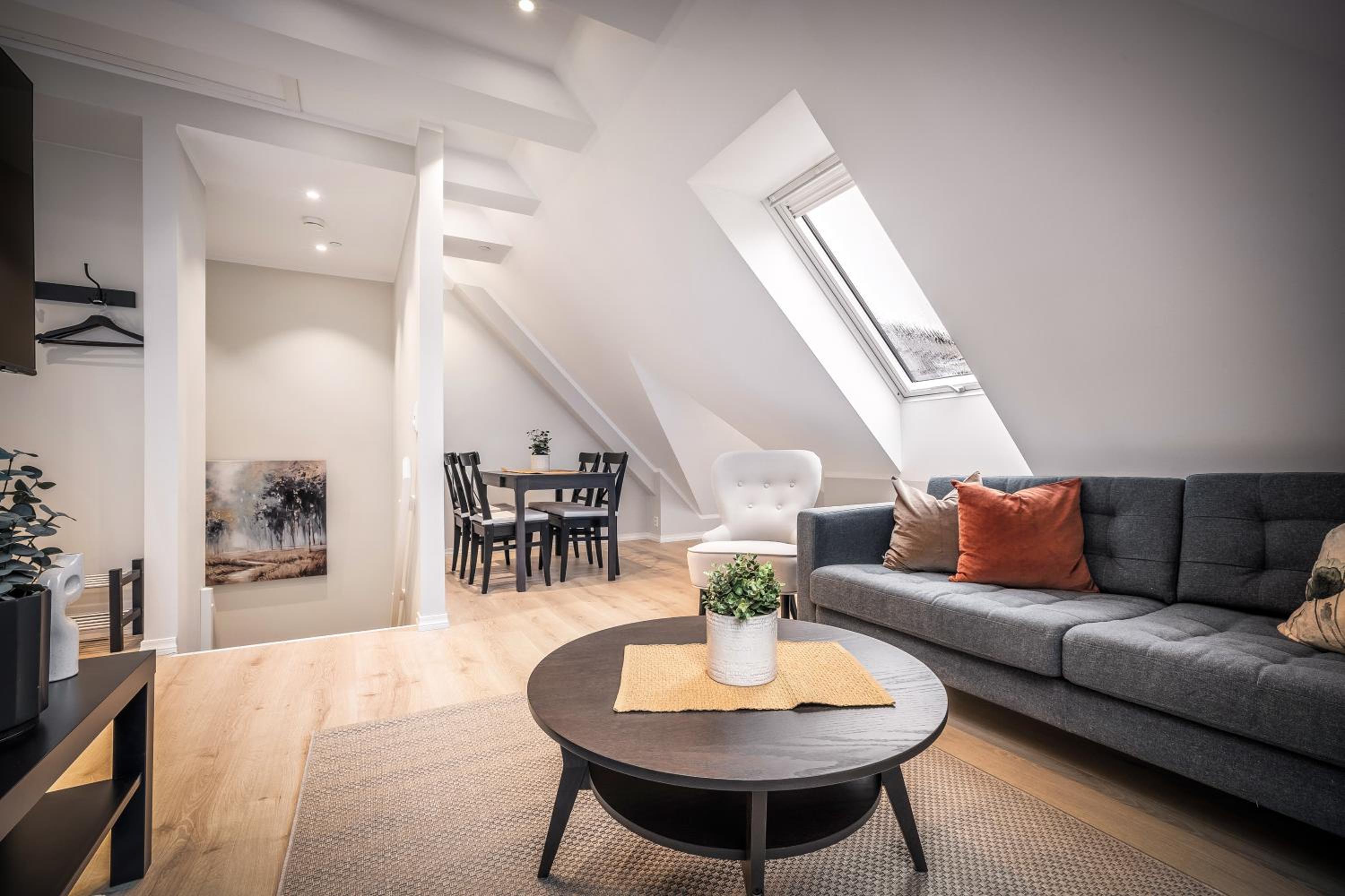 Two-Bedroom- Loft Apartment photo 3