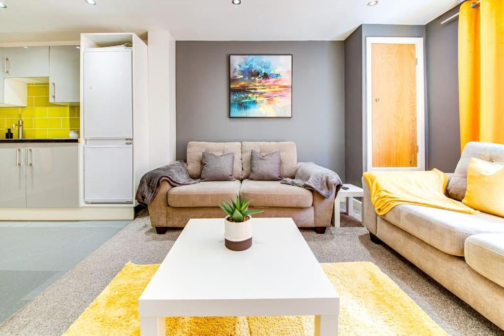 Apartment photo 1