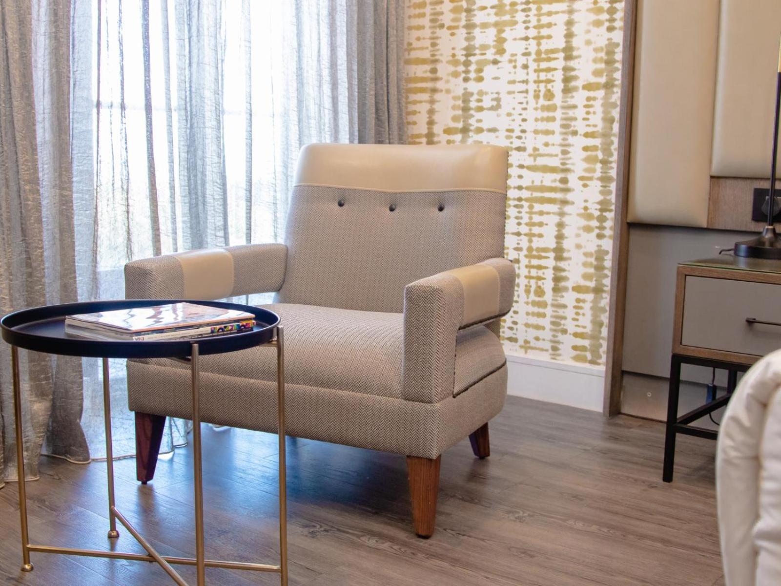 Superior Suite - Photo 3