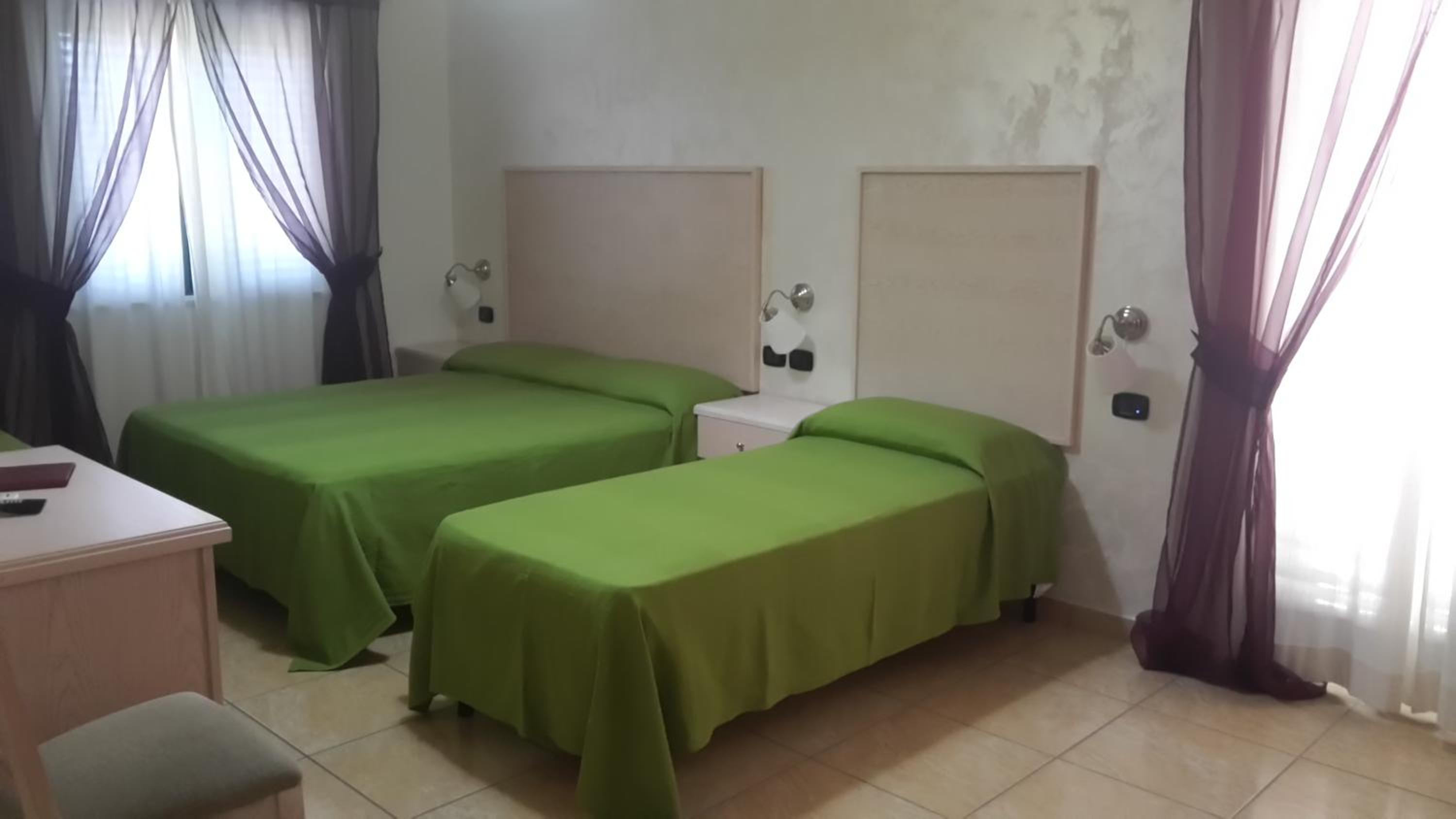 Triple Room photo 2