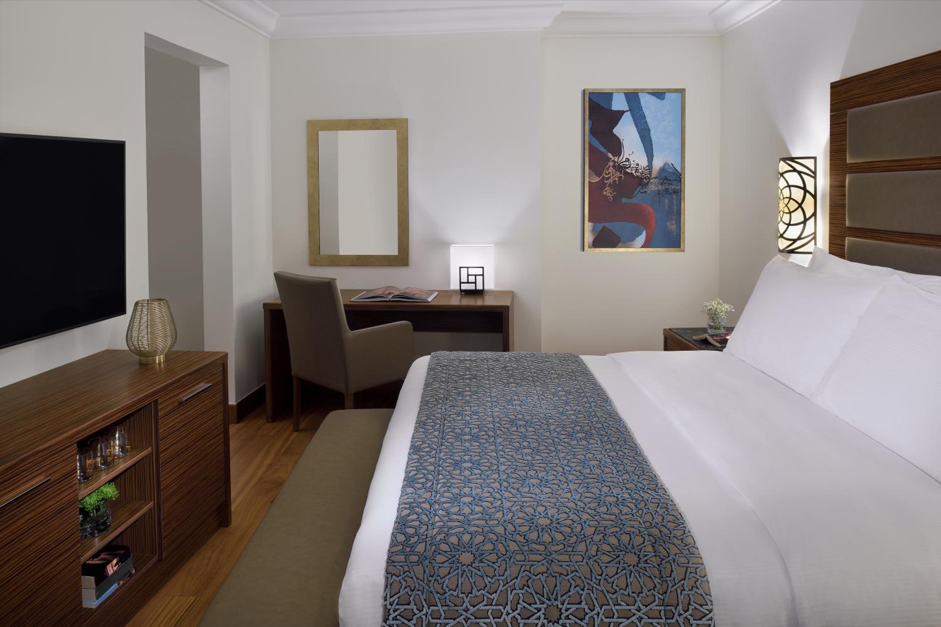 One-Bedroom King Suite  - Photo 1