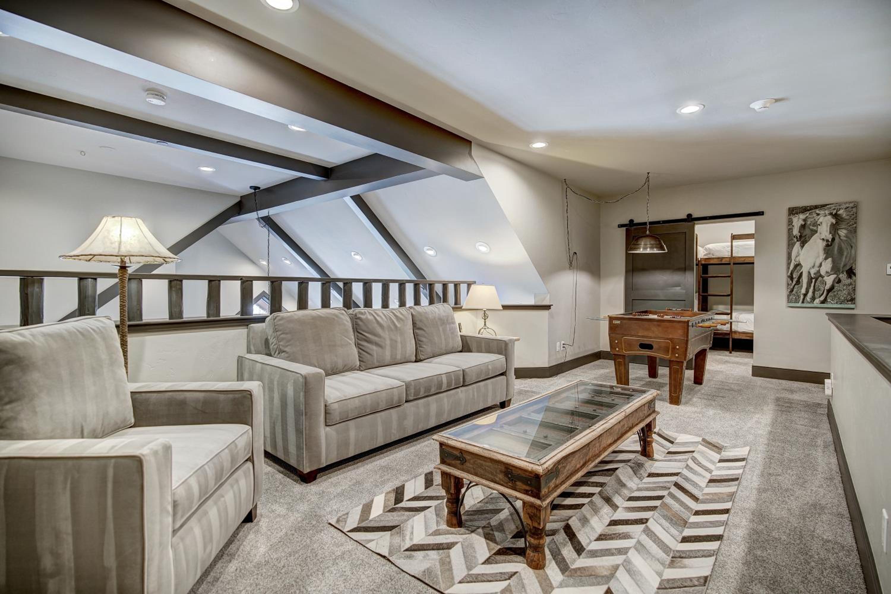 Three-Bedroom Deluxe Apartment