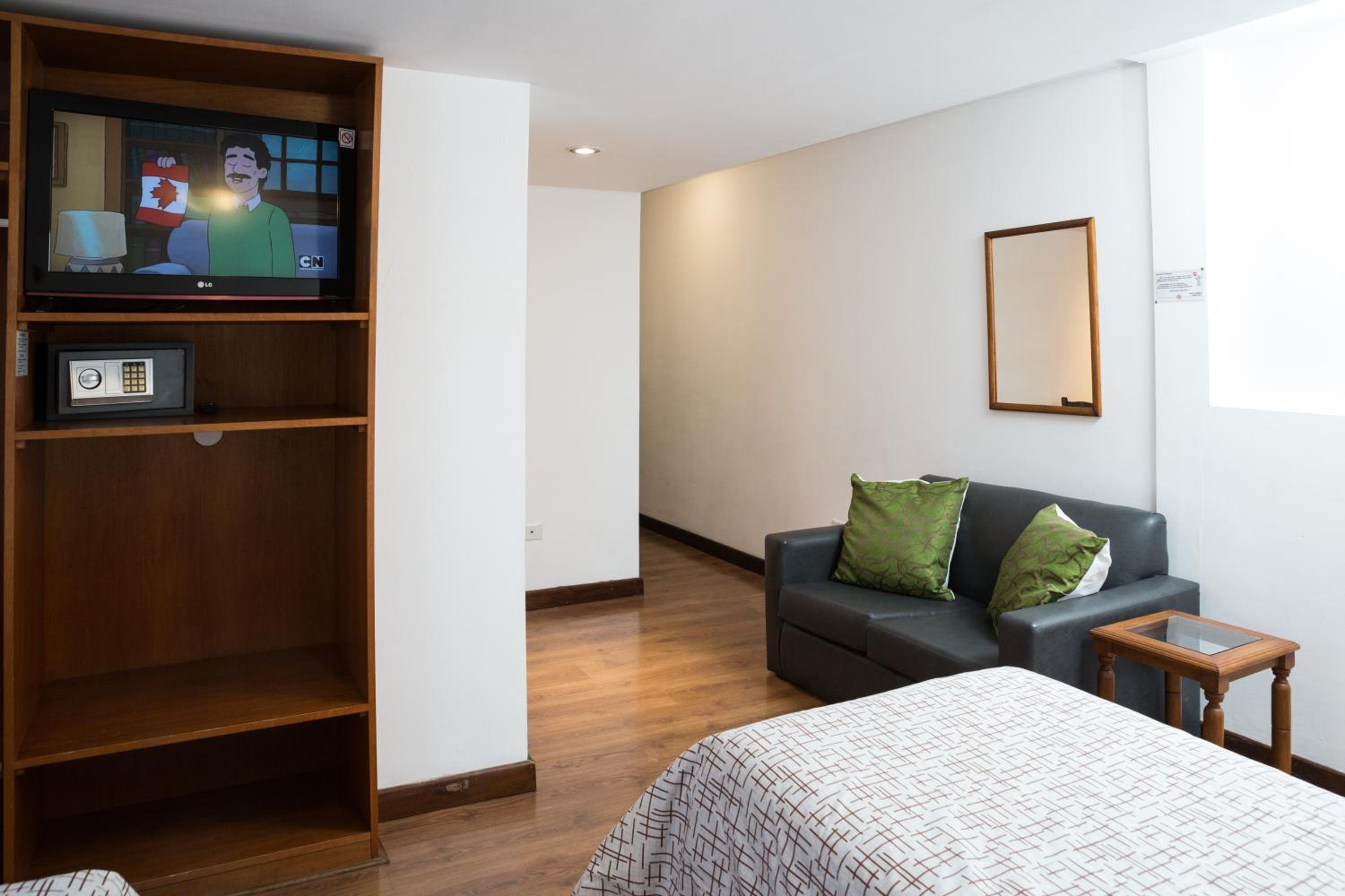 Quadruple Room photo 2