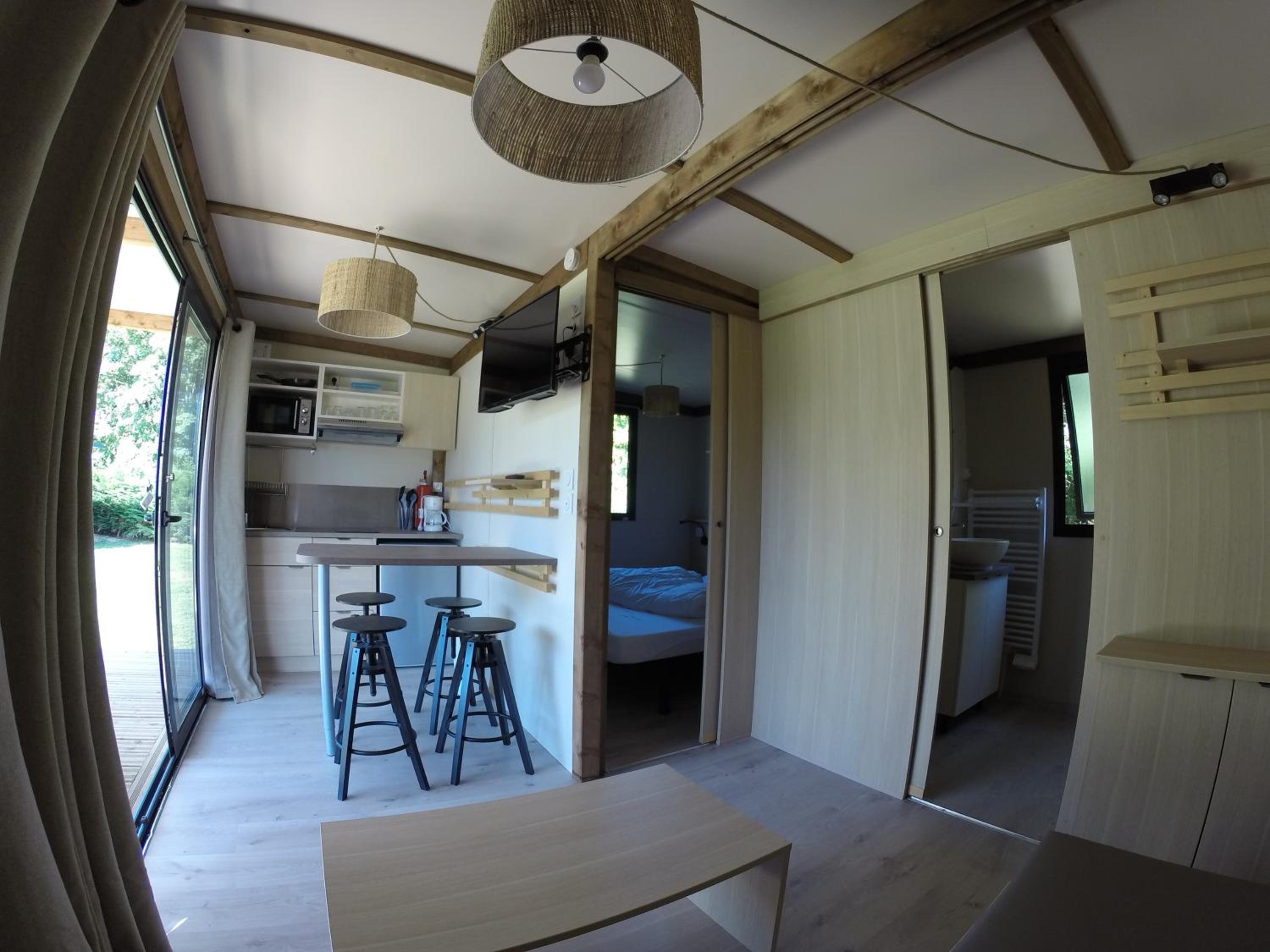 One-Bedroom Chalet - Photo 2