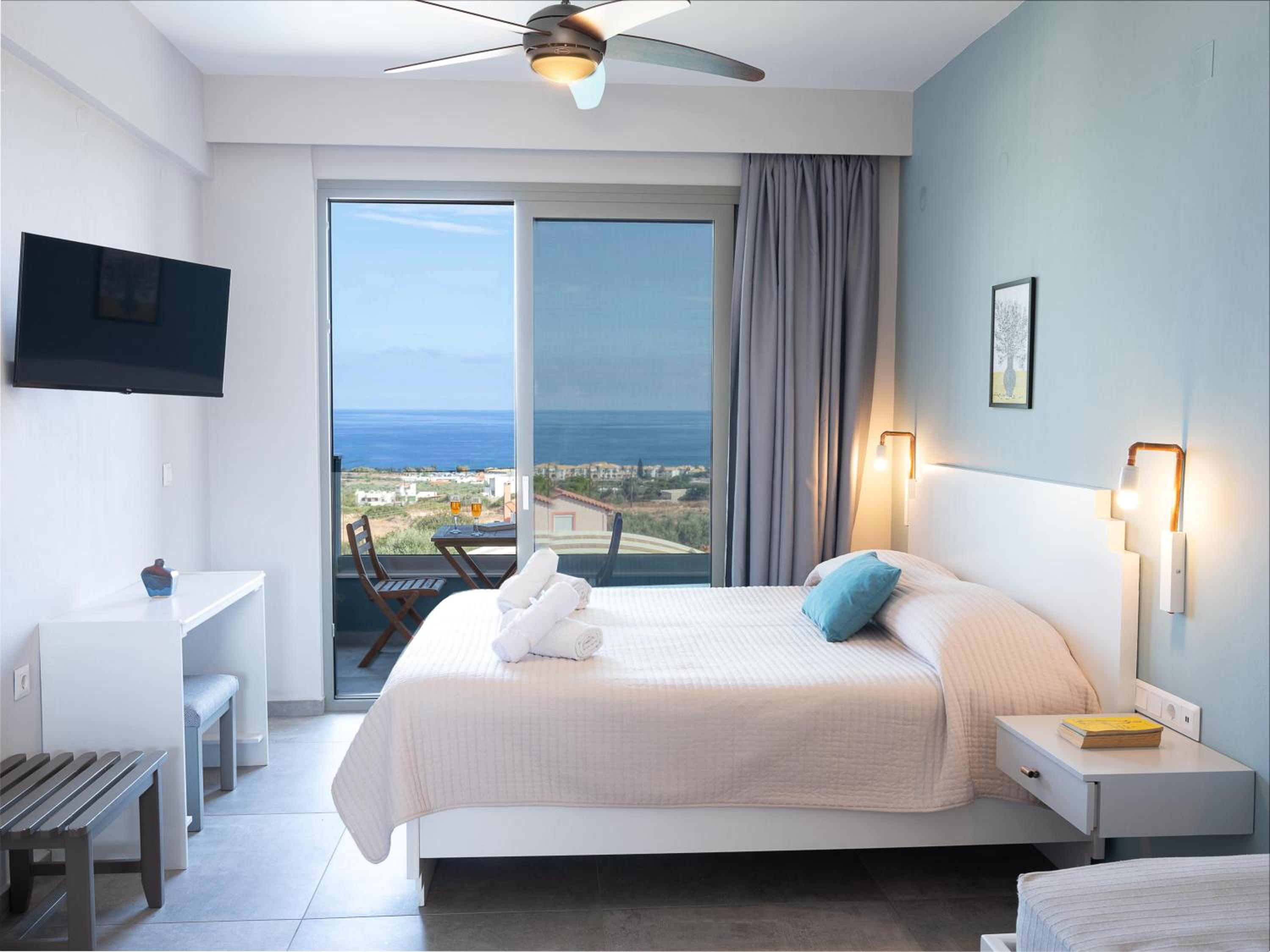 Studio with Sea View