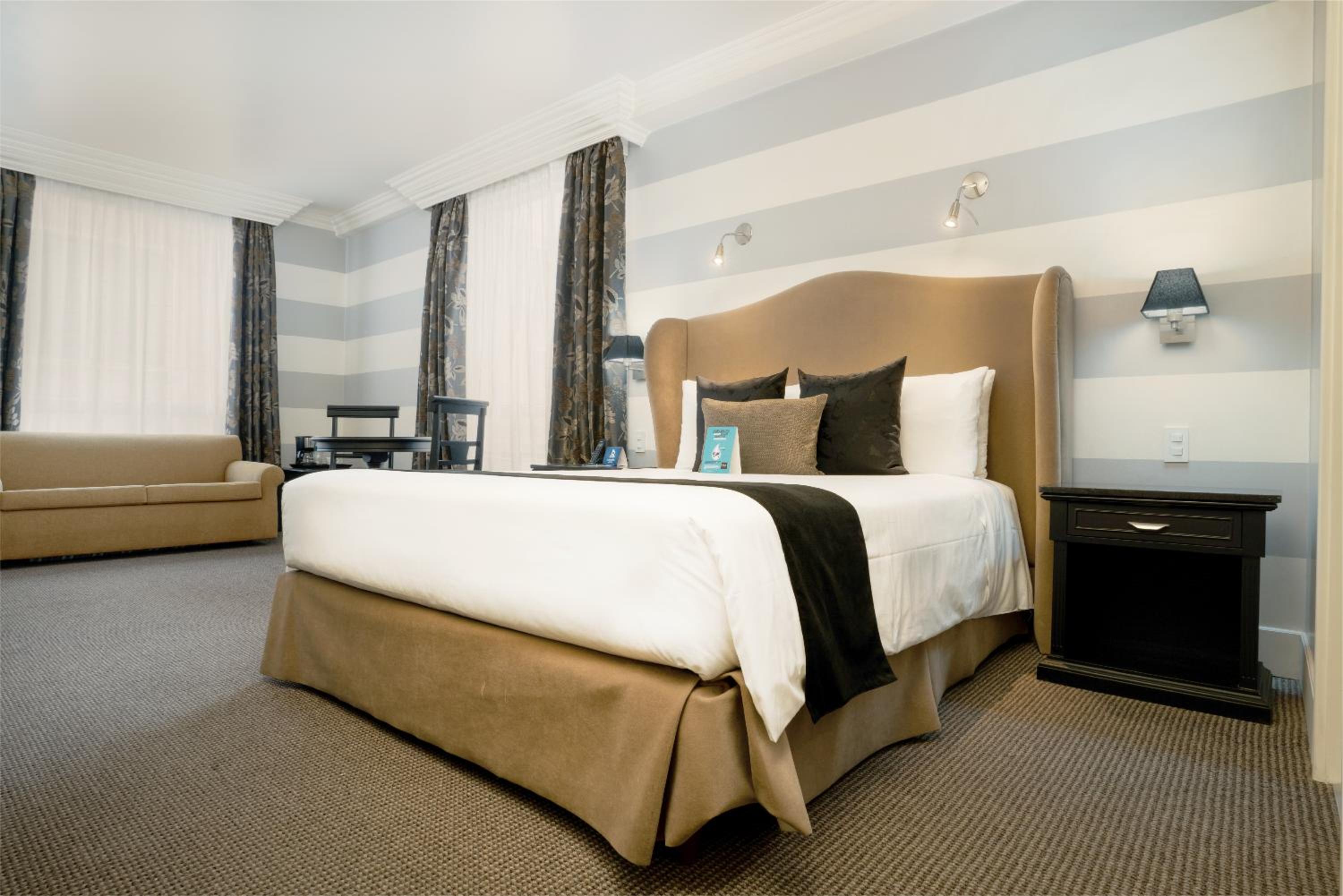 Superior Queen Room photo 1