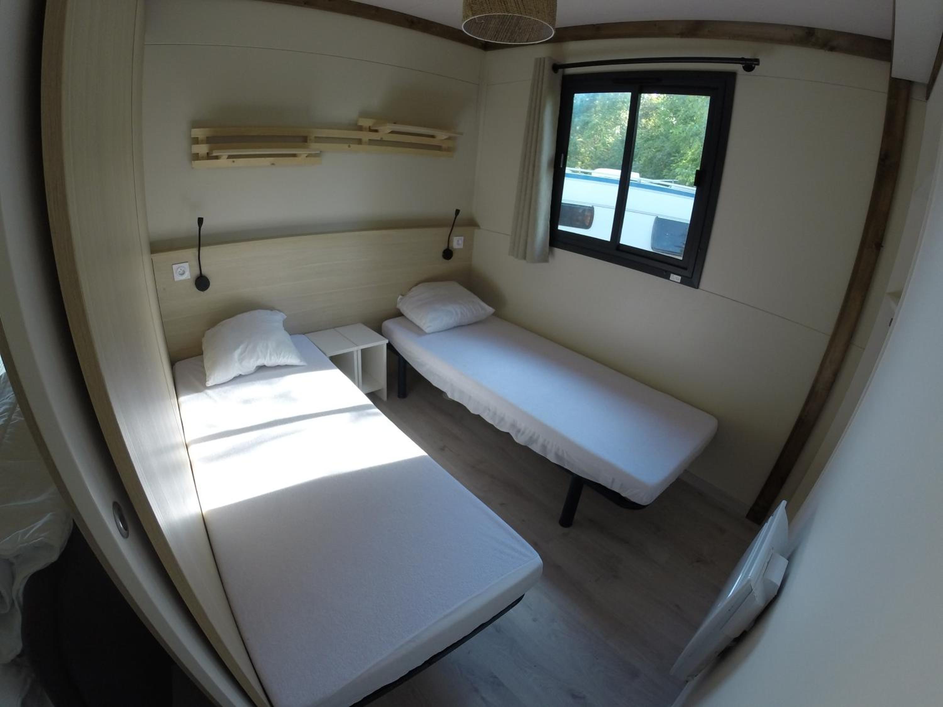 Three-Bedroom Chalet - Photo 4