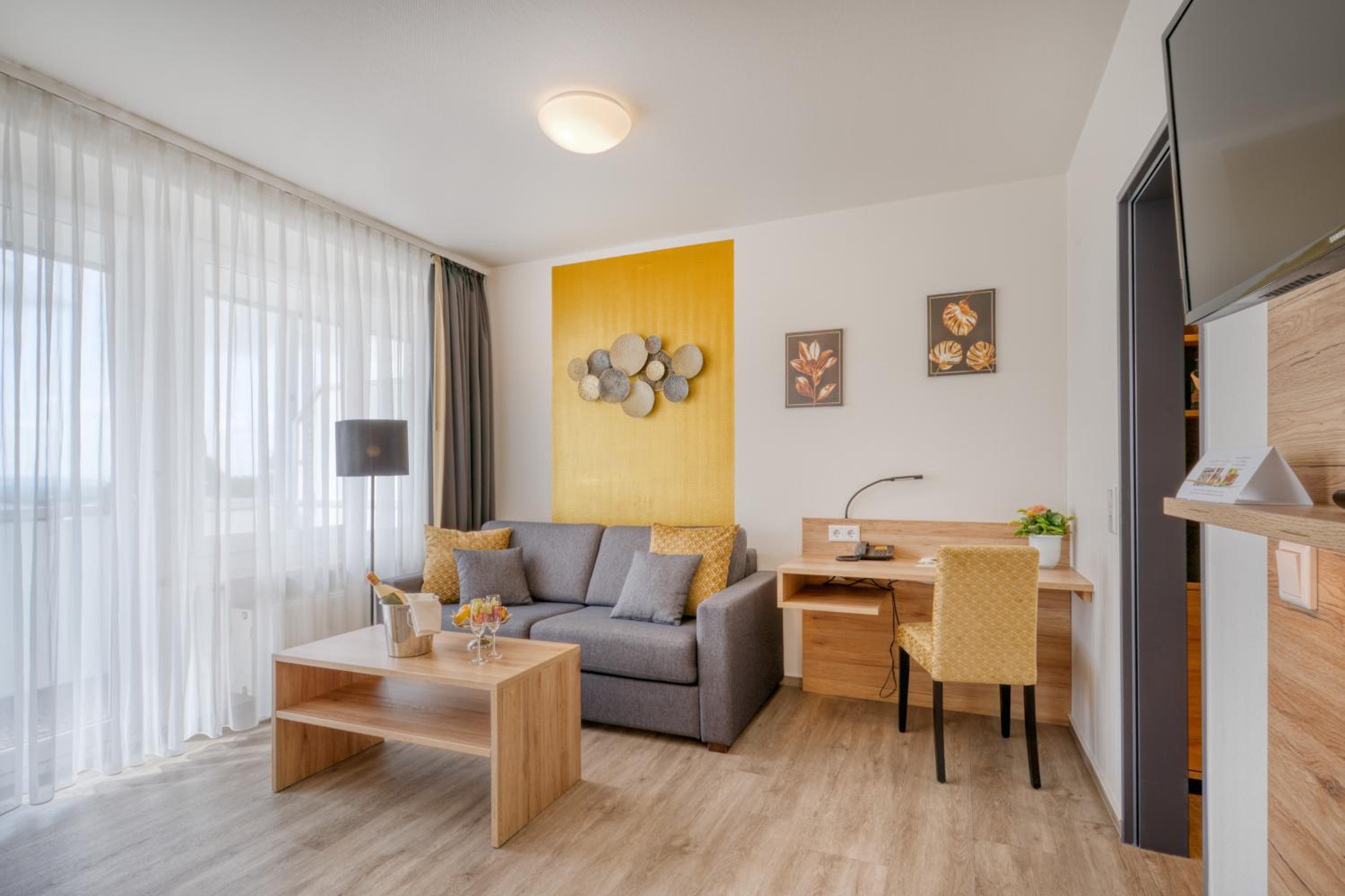 Suite with Balcony photo 2